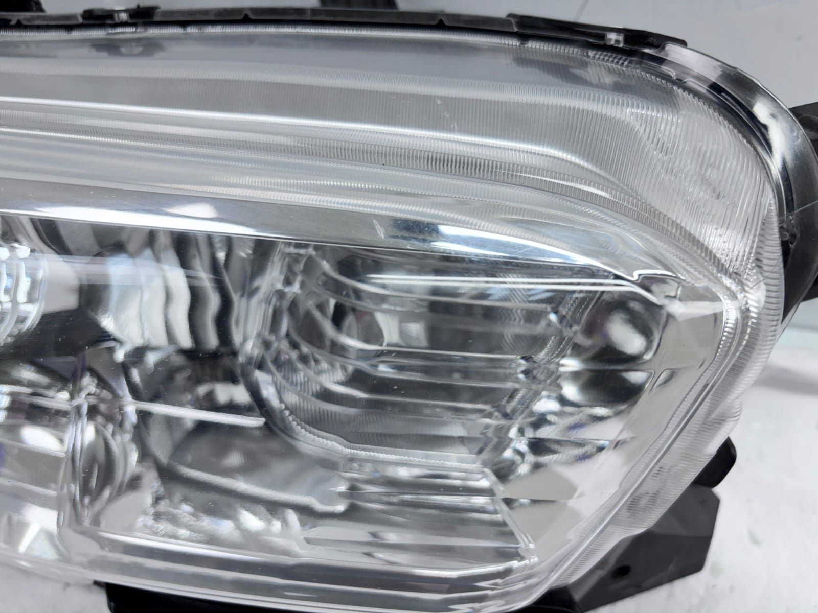 2016-2022 Toyota Tacoma Halogen Front Right OEM Headlight - Image 6
