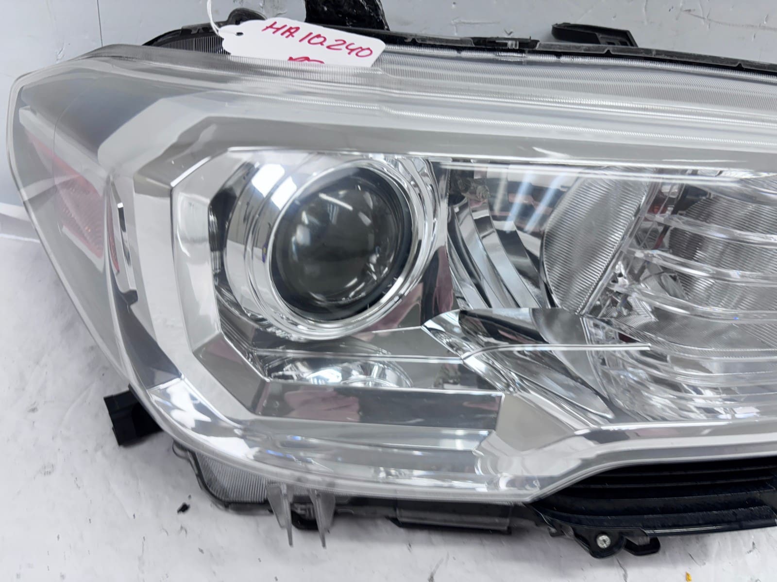 2016-2022 Toyota Tacoma Halogen Front Right OEM Headlight - Image 11