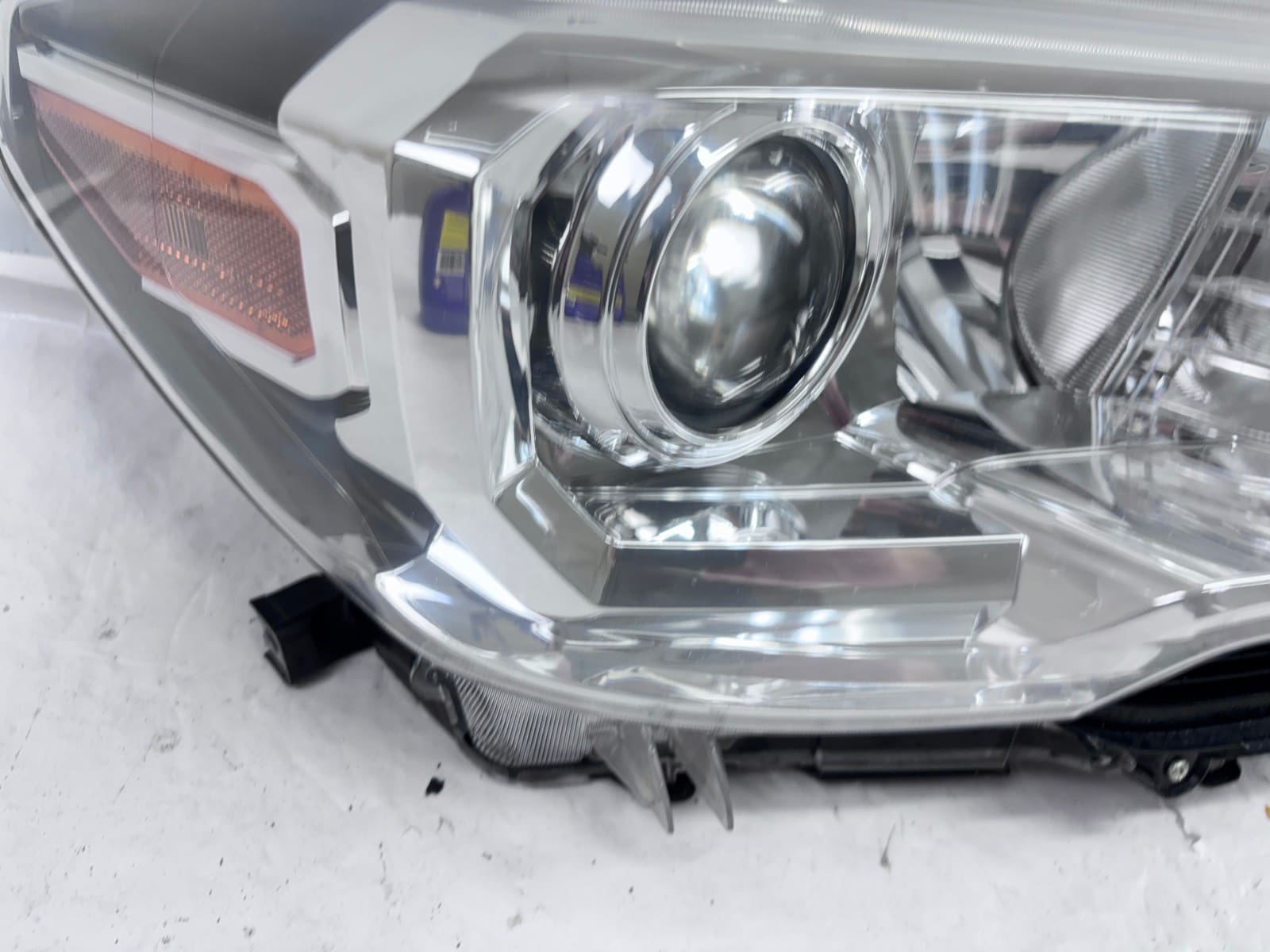 2016-2022 Toyota Tacoma Halogen Front Right OEM Headlight - Image 12