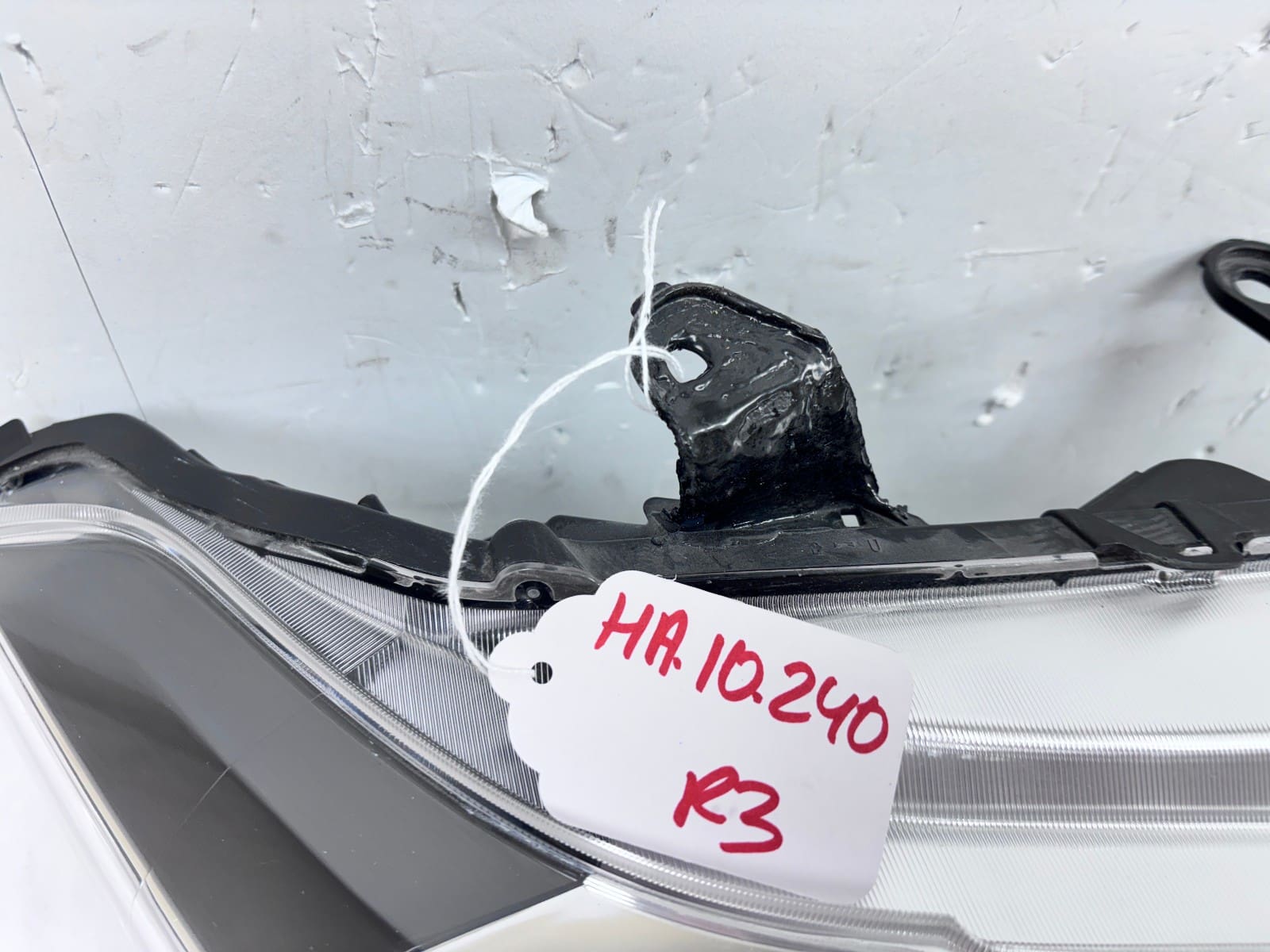 2016-2022 Toyota Tacoma Halogen Front Right OEM Headlight - Image 17
