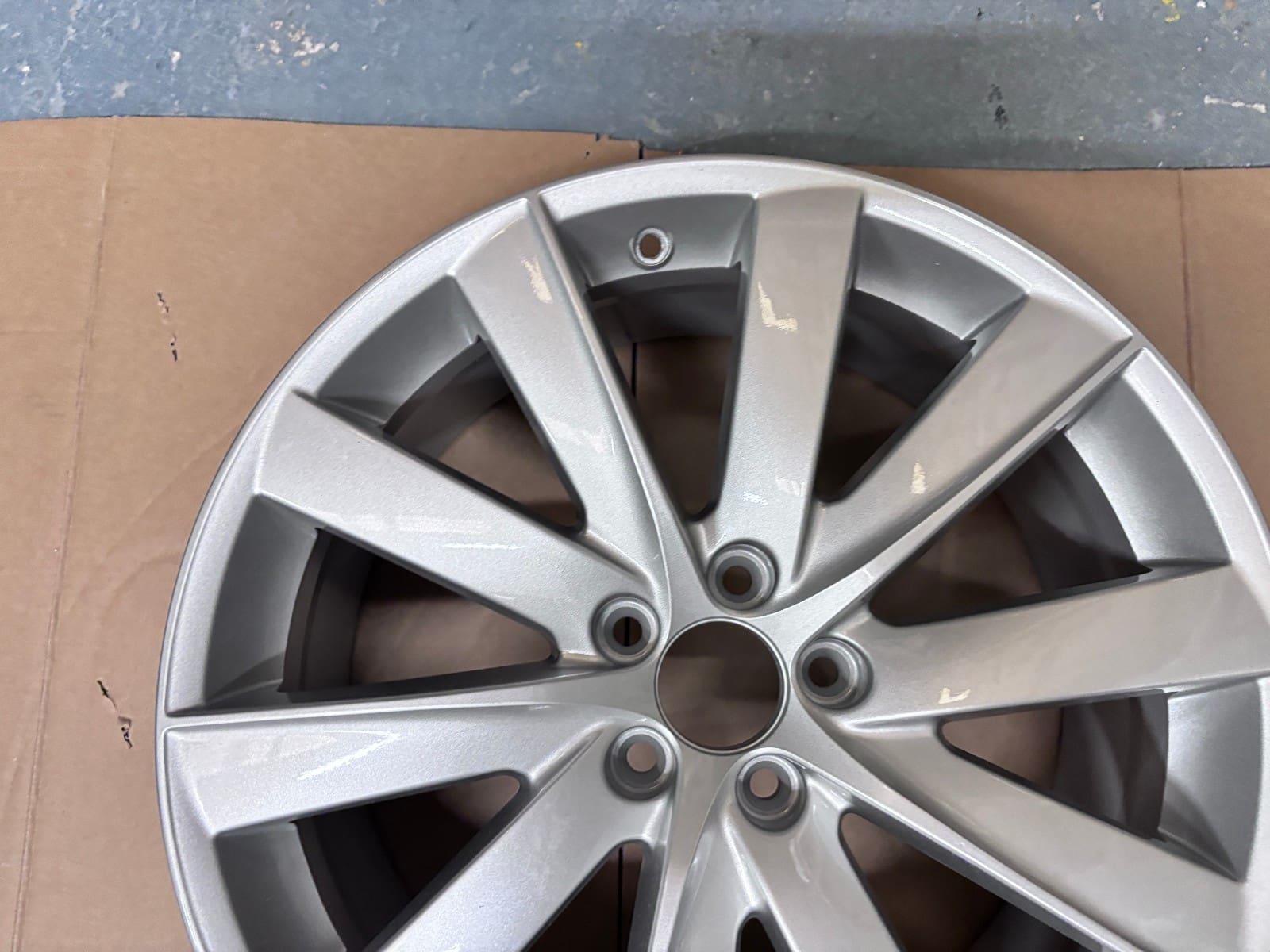 2015-2019 Volvo XC90 Silver OEM 19x8 Inch Wheel 31362276 - Image 6