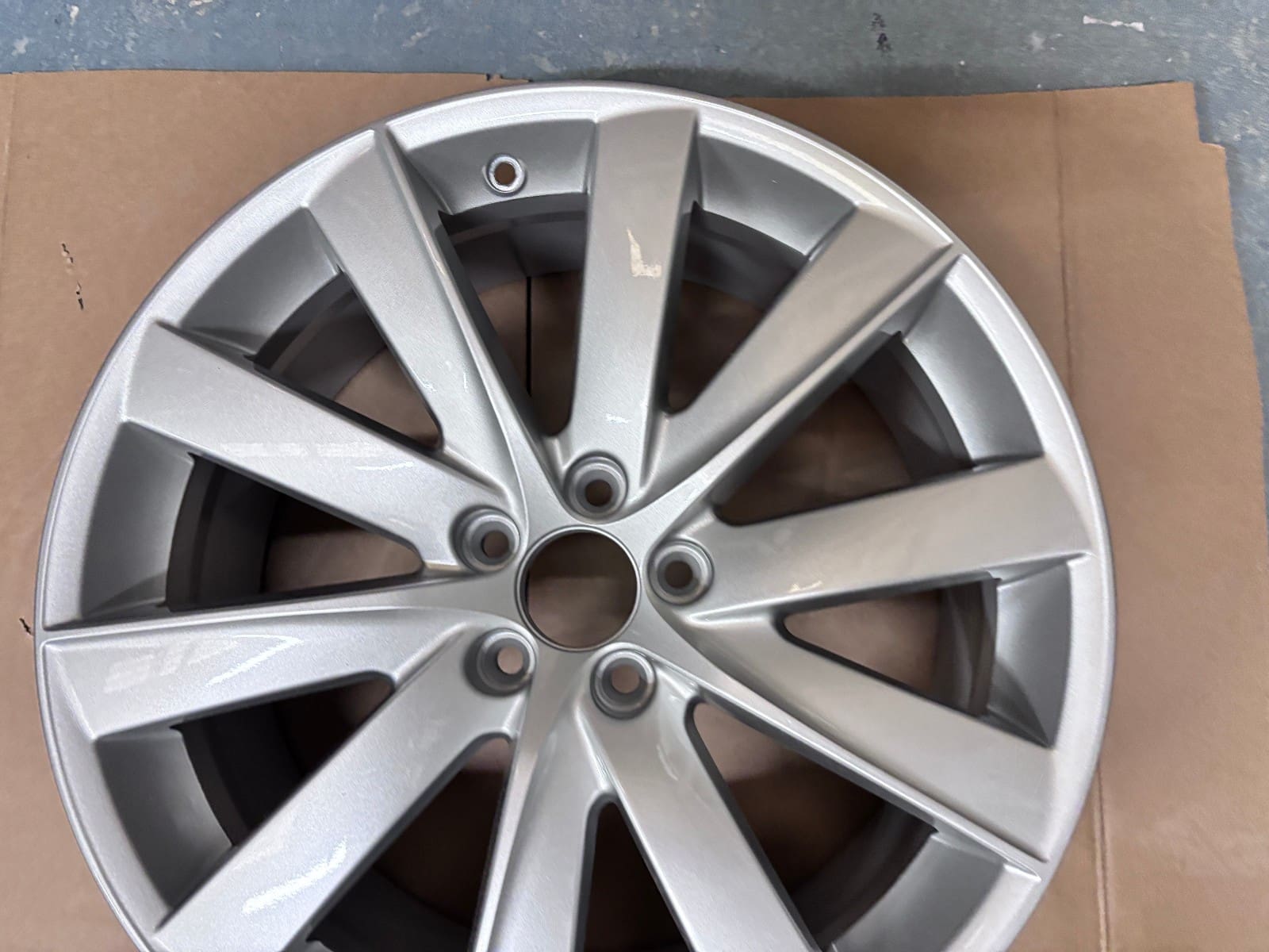 2015-2019 Volvo XC90 Silver OEM 19x8 Inch Wheel 31362276 - Image 7