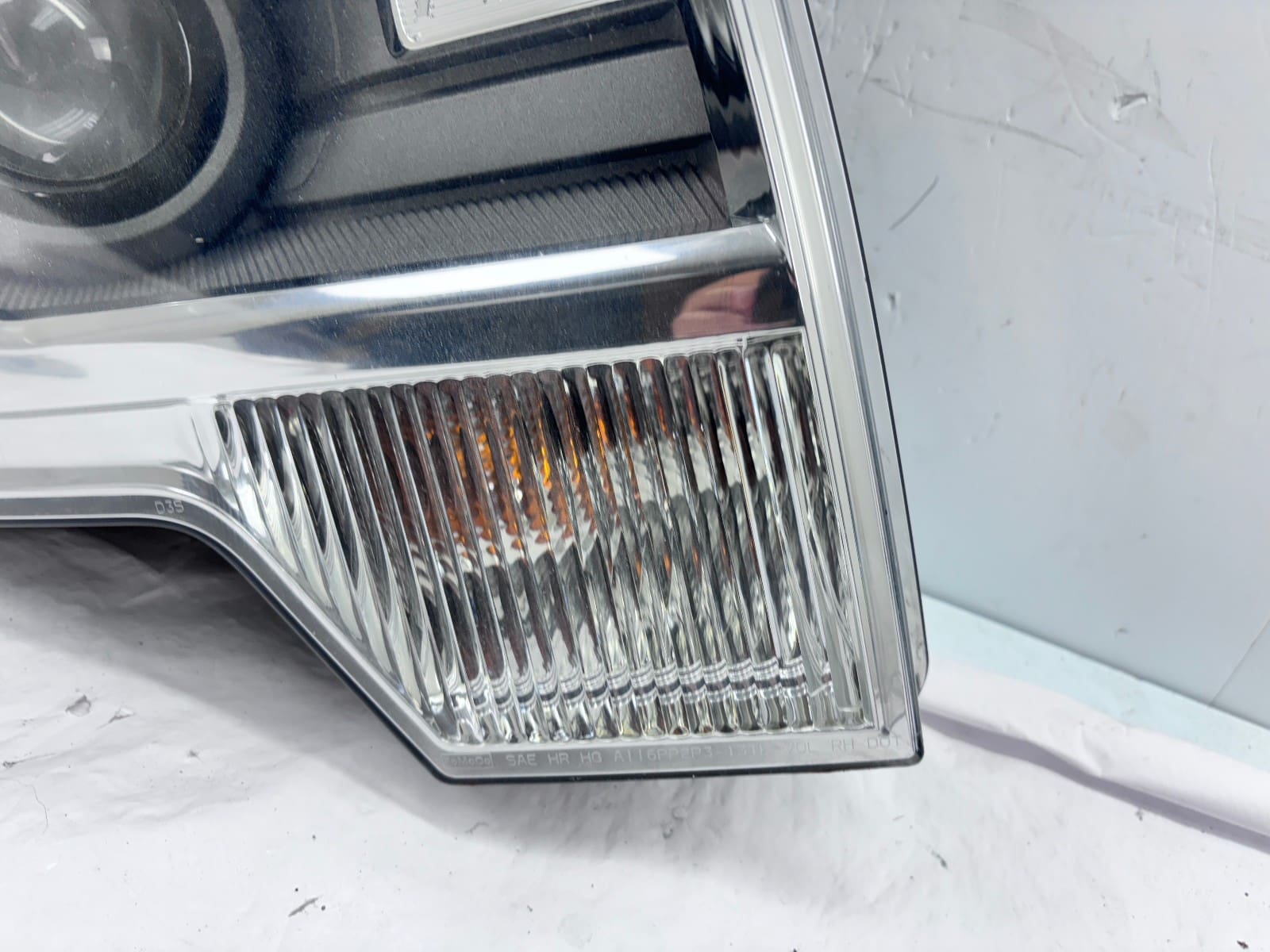 2009-2014 Ford F150 Xenon HID Front Right OEM Headlight - Image 3