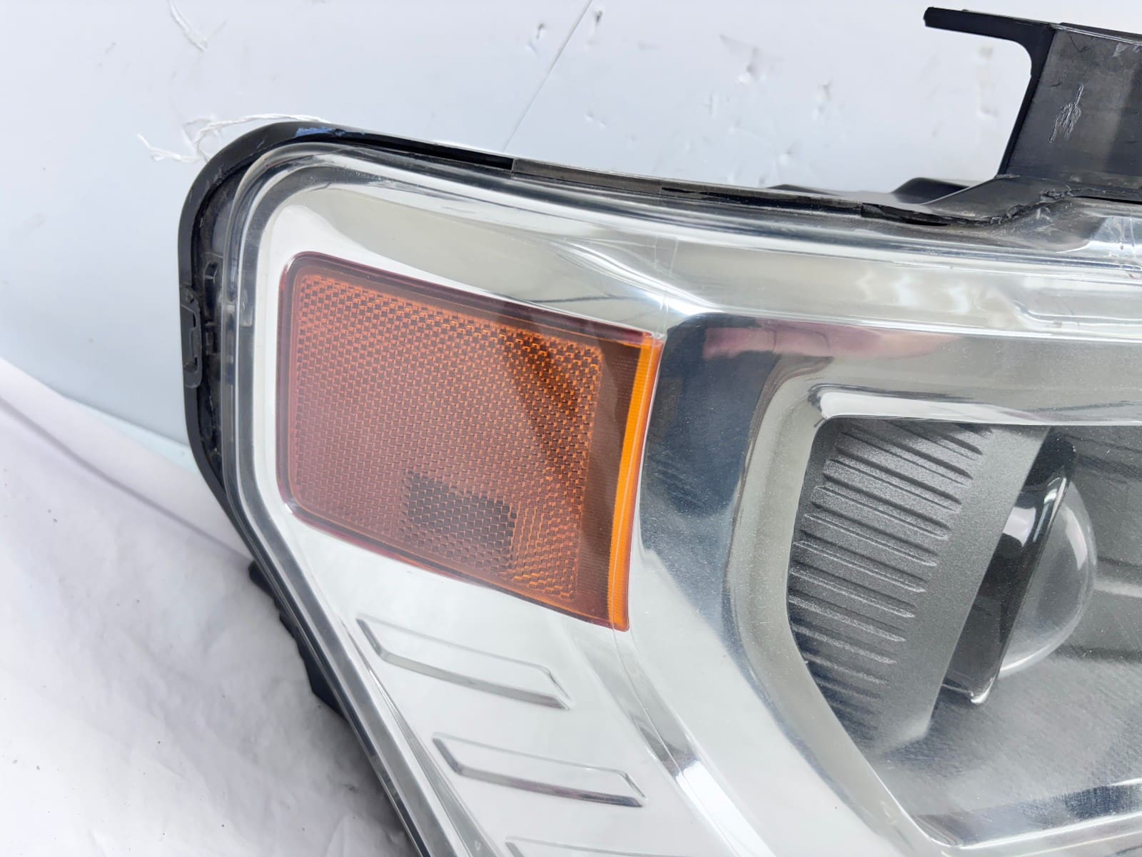 2009-2014 Ford F150 Xenon HID Front Right OEM Headlight - Image 11