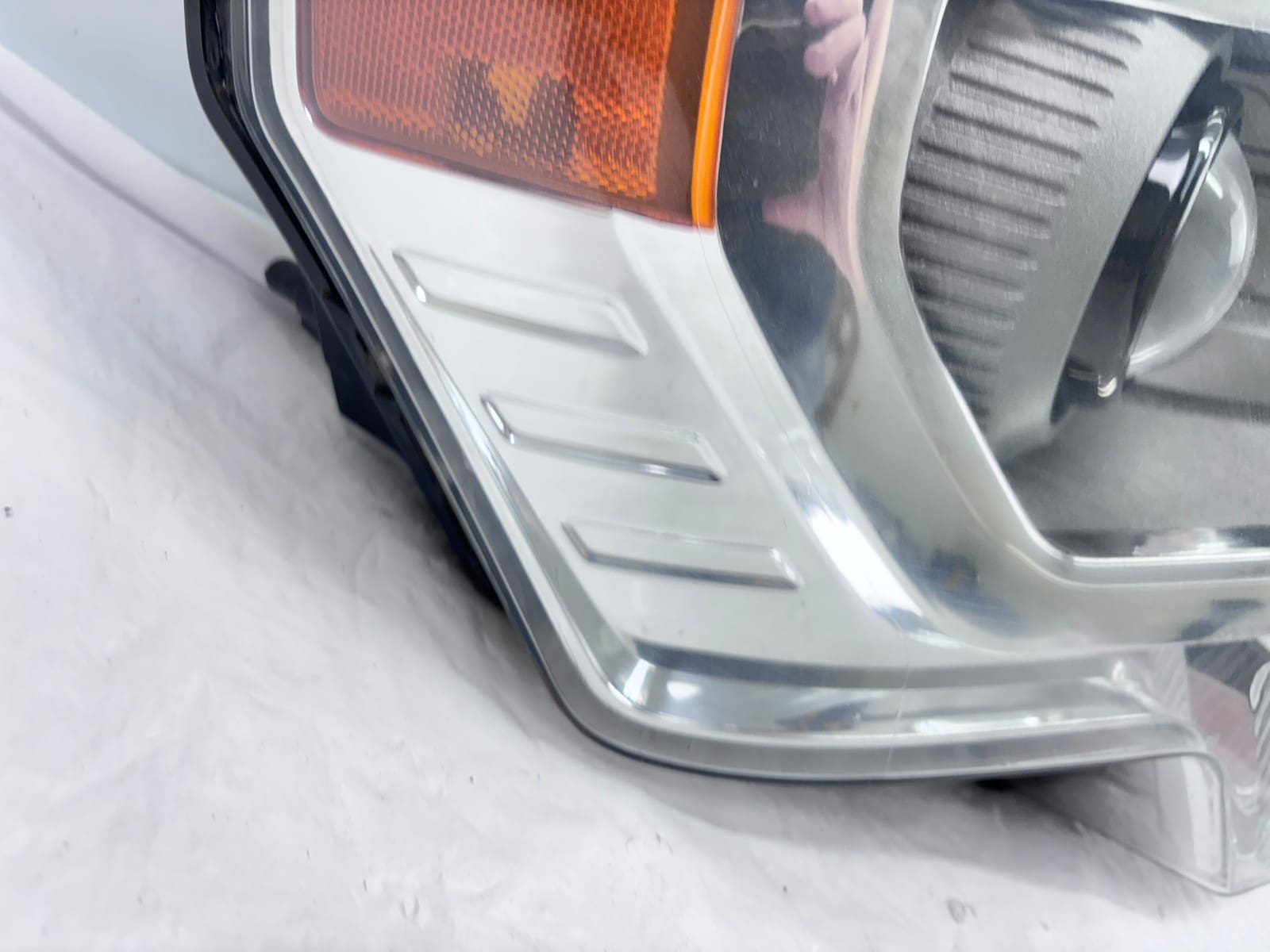 2009-2014 Ford F150 Xenon HID Front Right OEM Headlight - Image 12