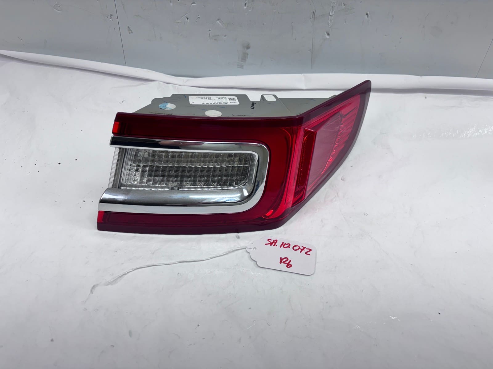 2017-2020 Lincoln Continental LED Rear Right OEM Tail Light - Image 2
