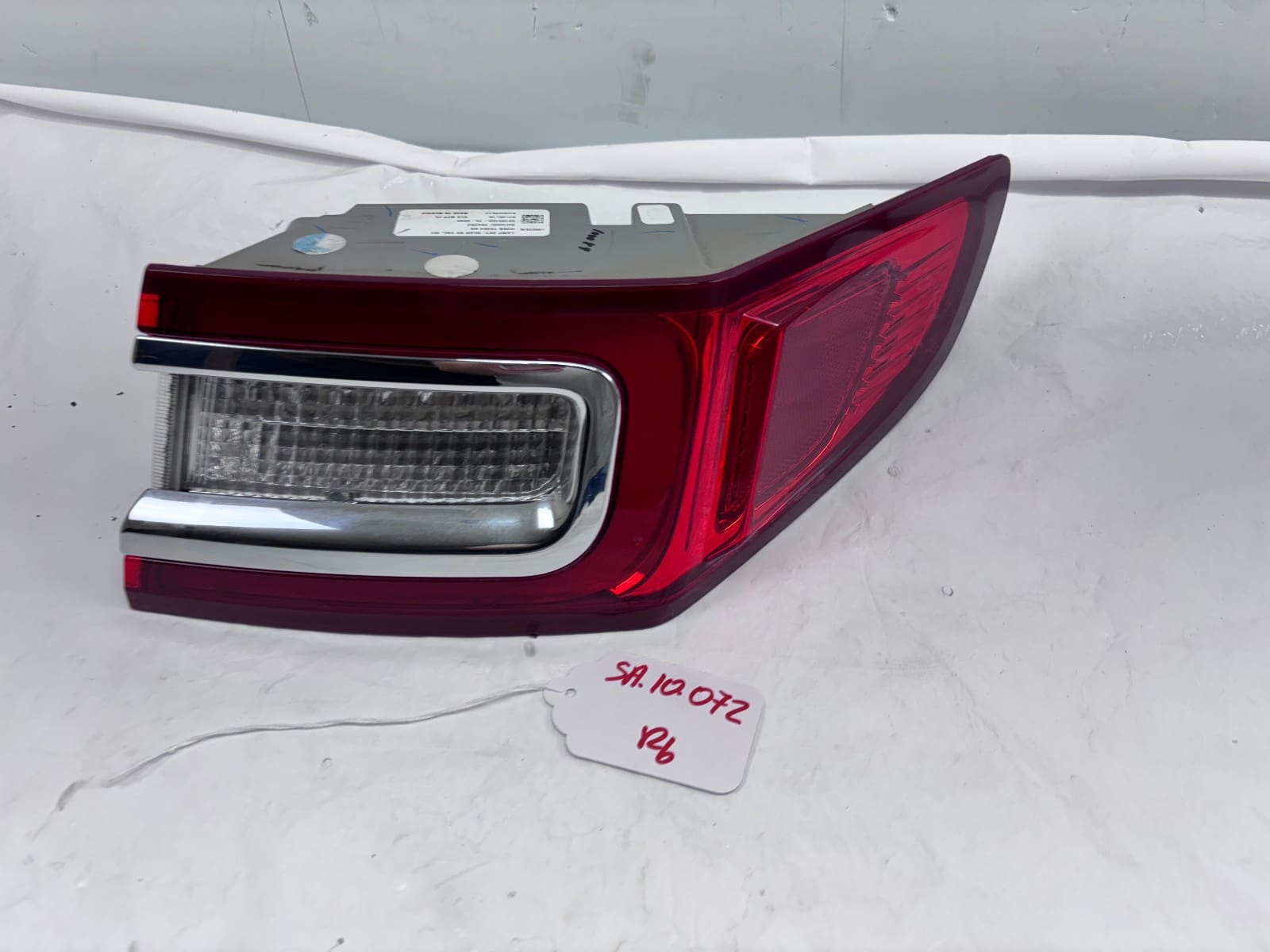 2017-2020 Lincoln Continental LED Rear Right OEM Tail Light - Image 3