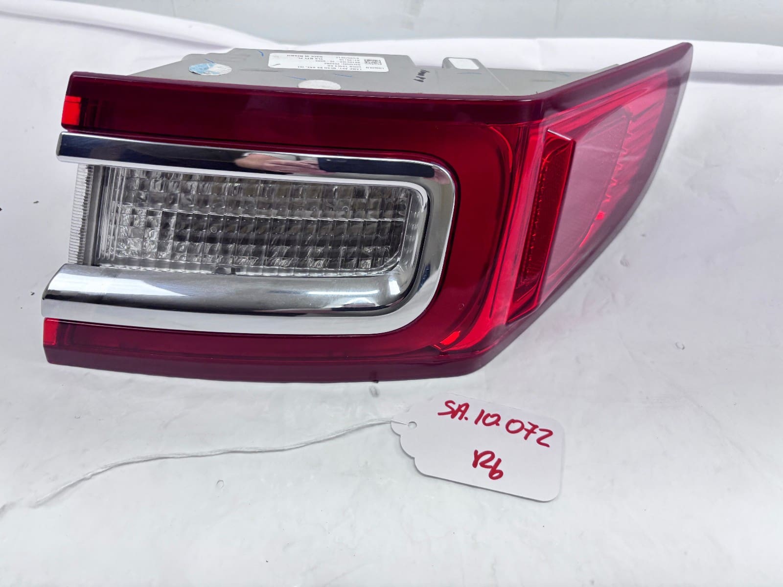 2017-2020 Lincoln Continental LED Rear Right OEM Tail Light - Image 10