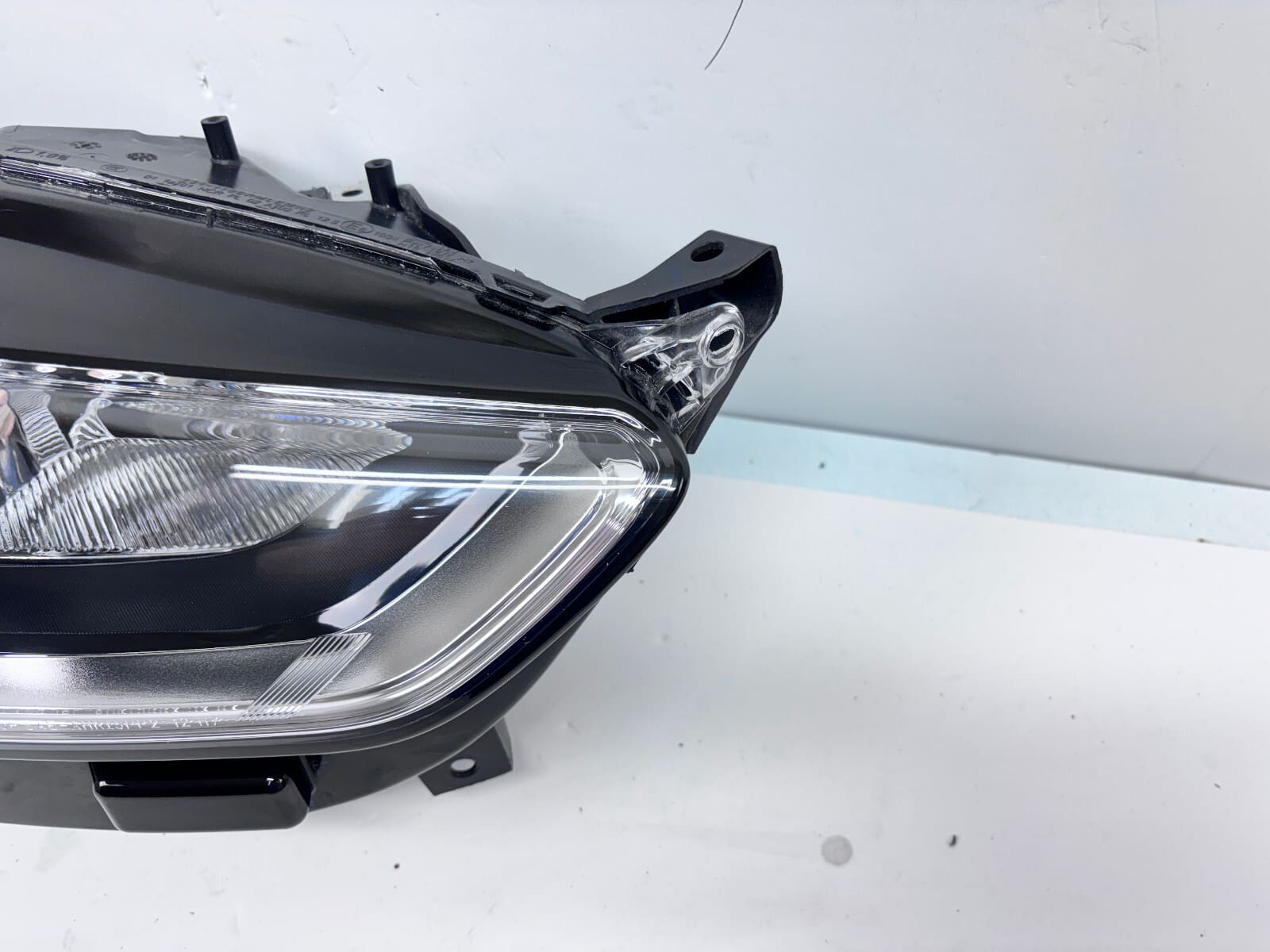 2013-2016 Ford Fusion Halogen Front Right CAPA Headlight - Image 4