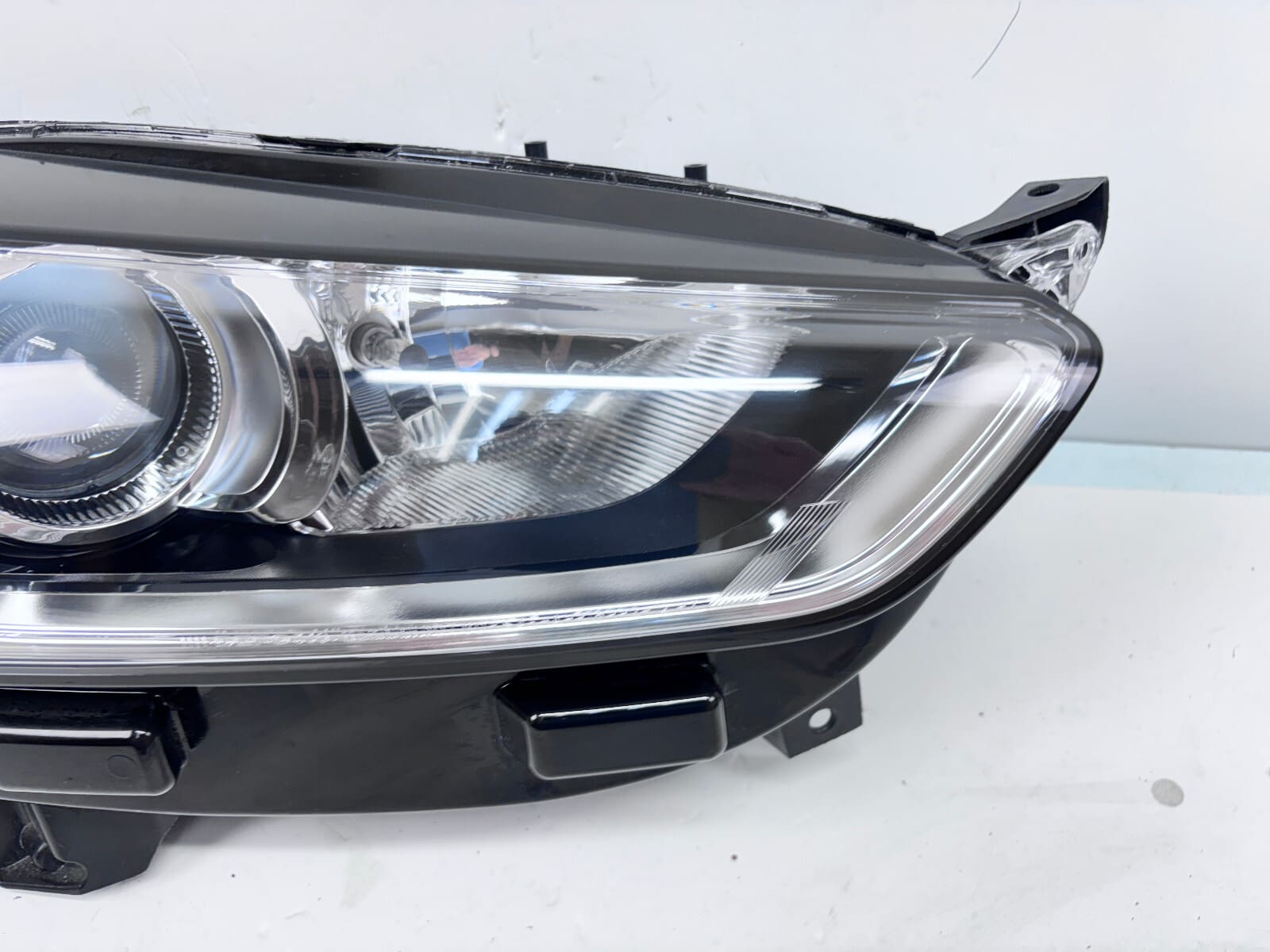 2013-2016 Ford Fusion Halogen Front Right CAPA Headlight - Image 7