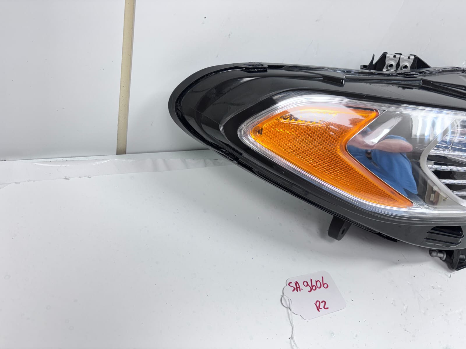 2013-2016 Ford Fusion Halogen Front Right CAPA Headlight - Image 11
