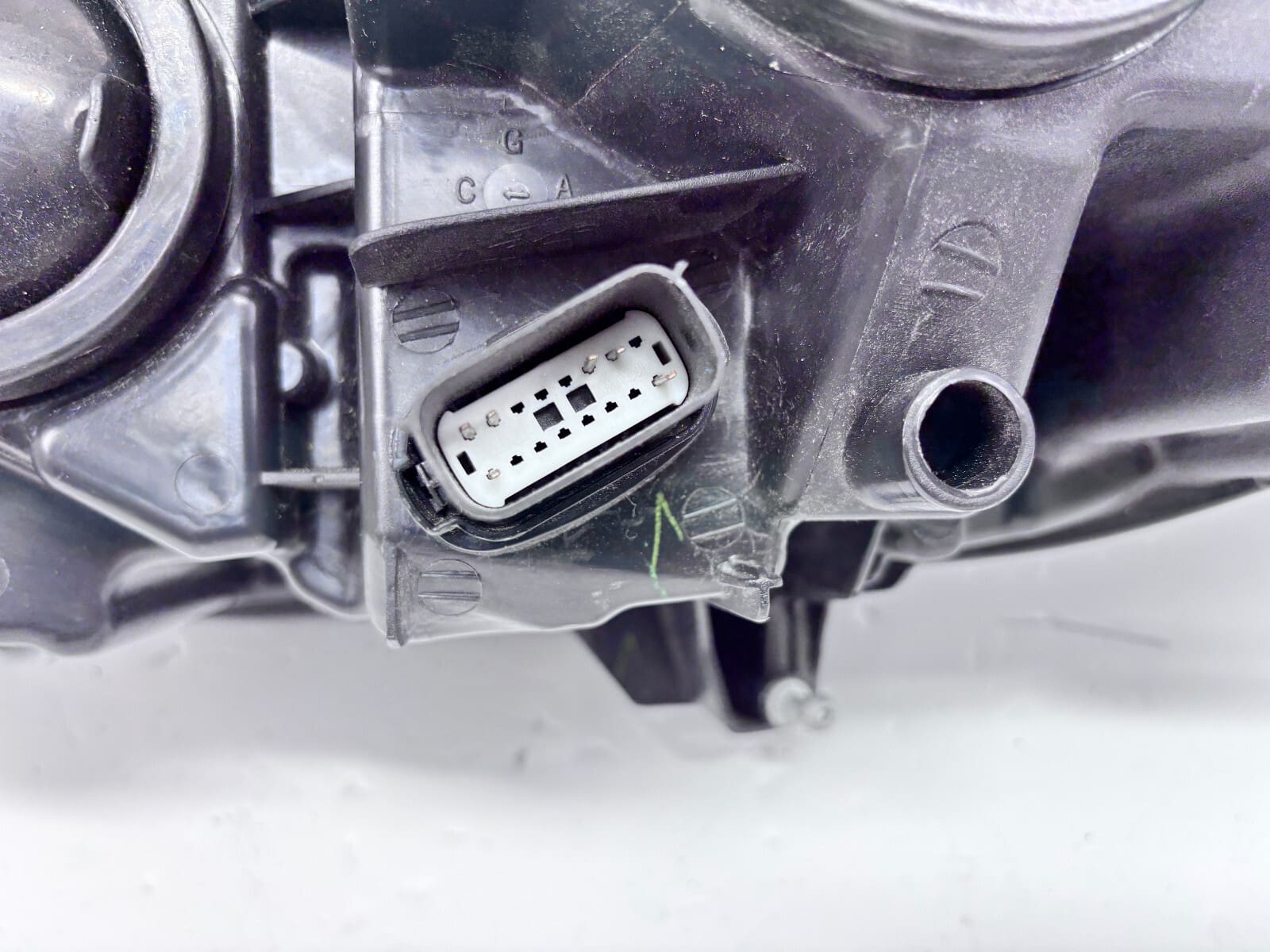 2013-2016 Ford Fusion Halogen Front Right CAPA Headlight - Image 17
