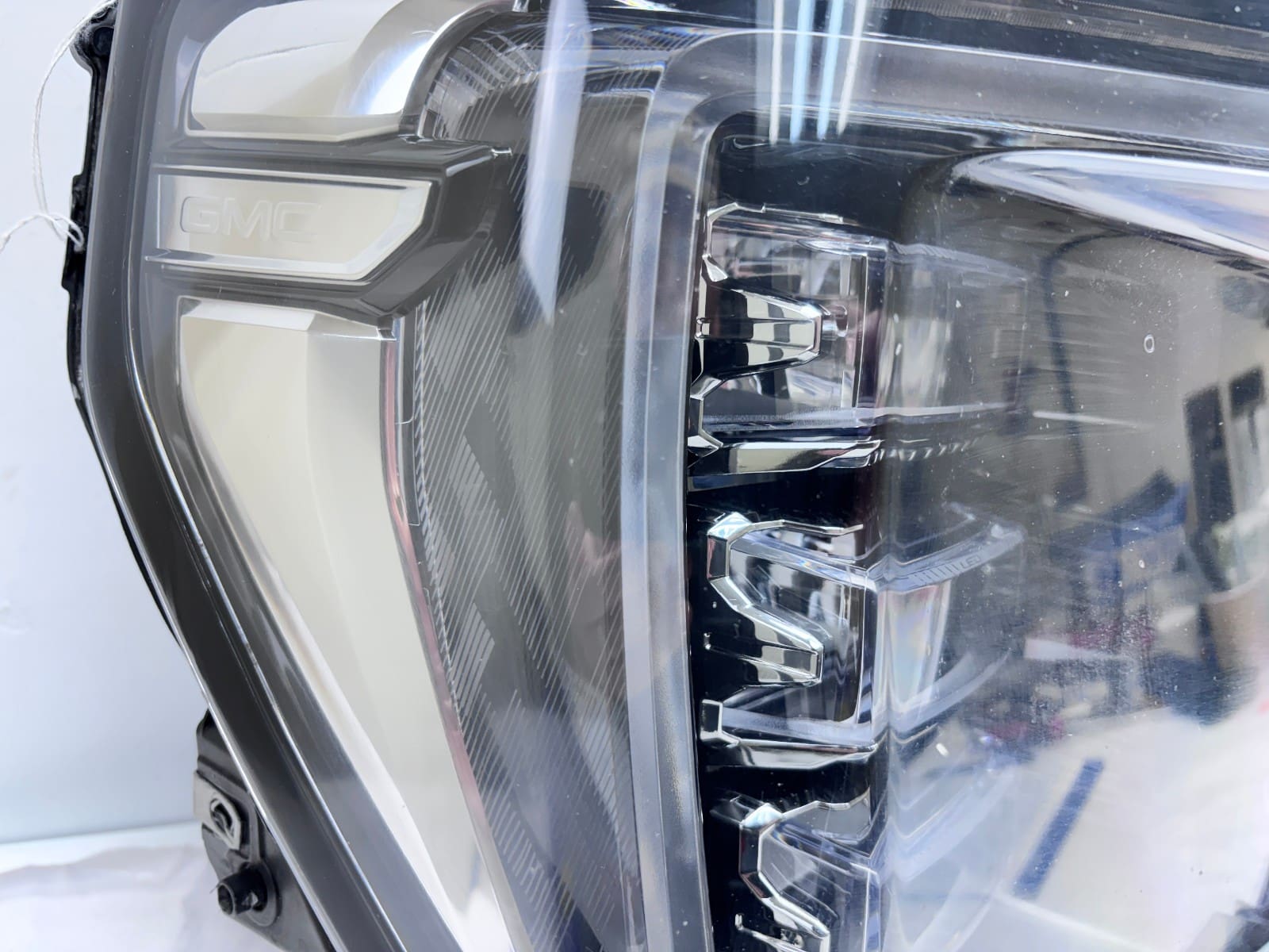 2021-2023 GMC Yukon Denali LED Front Right OEM Headlight 84898702 - Image 17