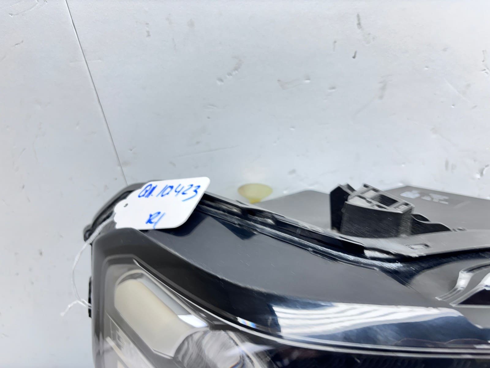 2021-2023 GMC Yukon Denali LED Front Right OEM Headlight 84898702 - Image 18