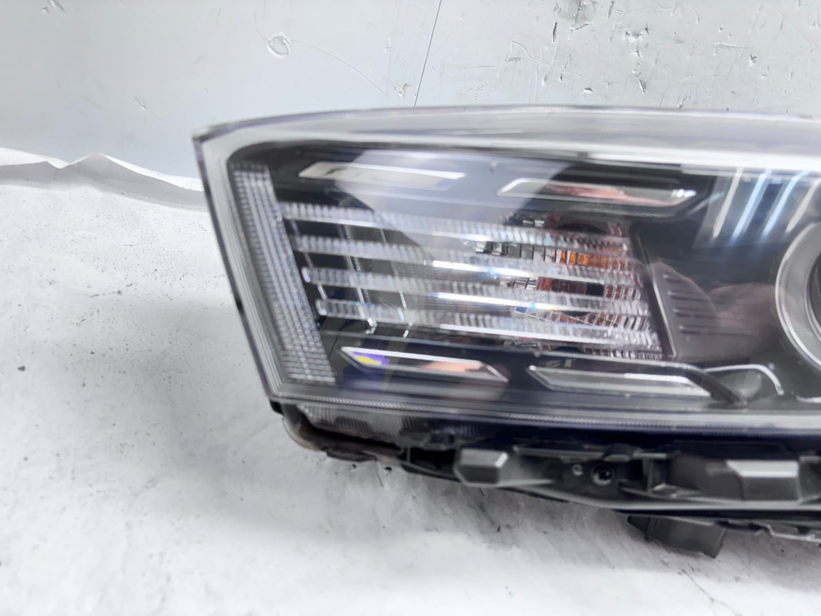 2022-2024 Kia Forte Halogen Front Left OEM Headlight 92101-M7500 - Image 2
