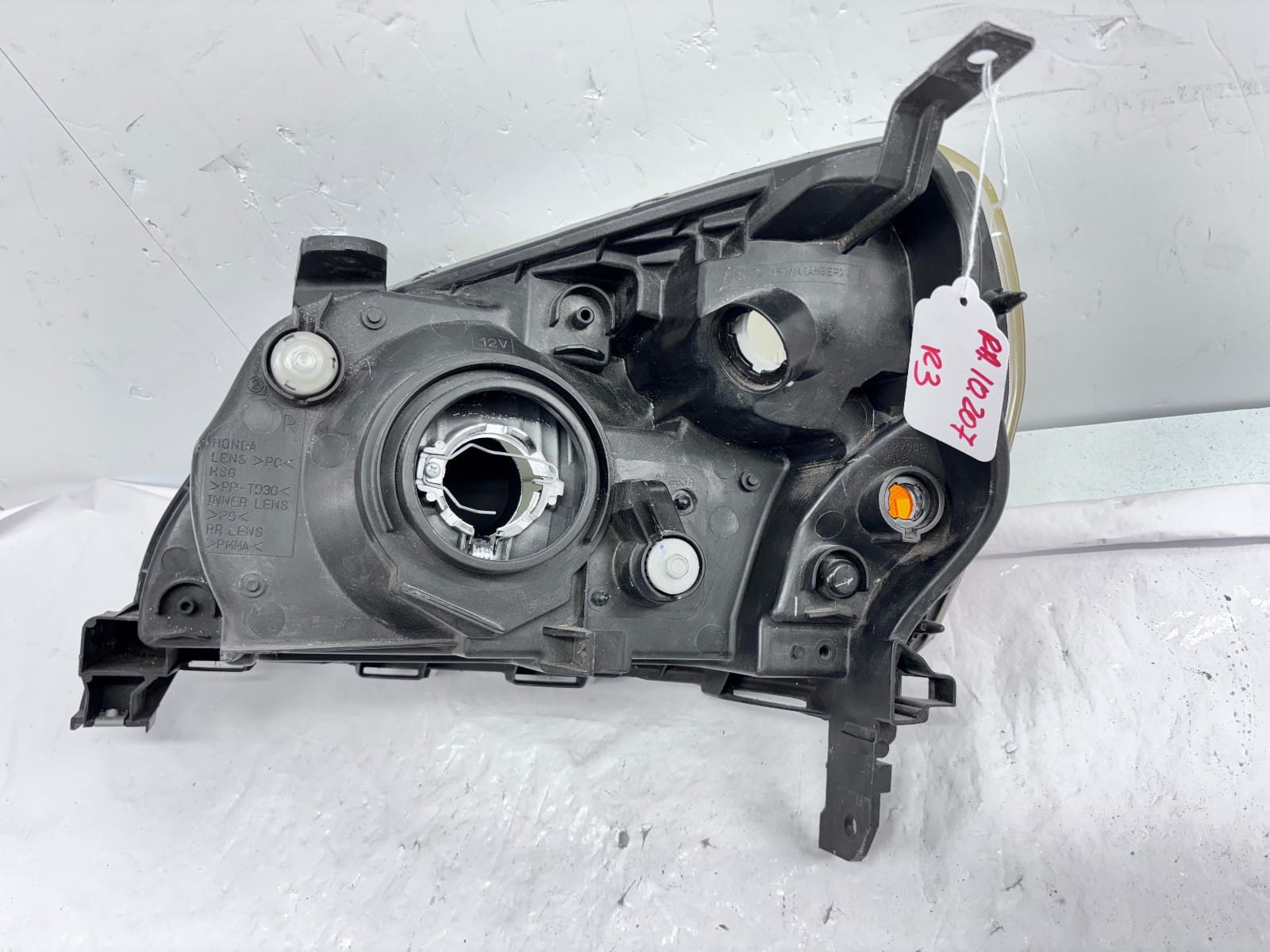 Used 2003-2005 Honda Pilot Front Right Halogen OEM Headlight - Image 18