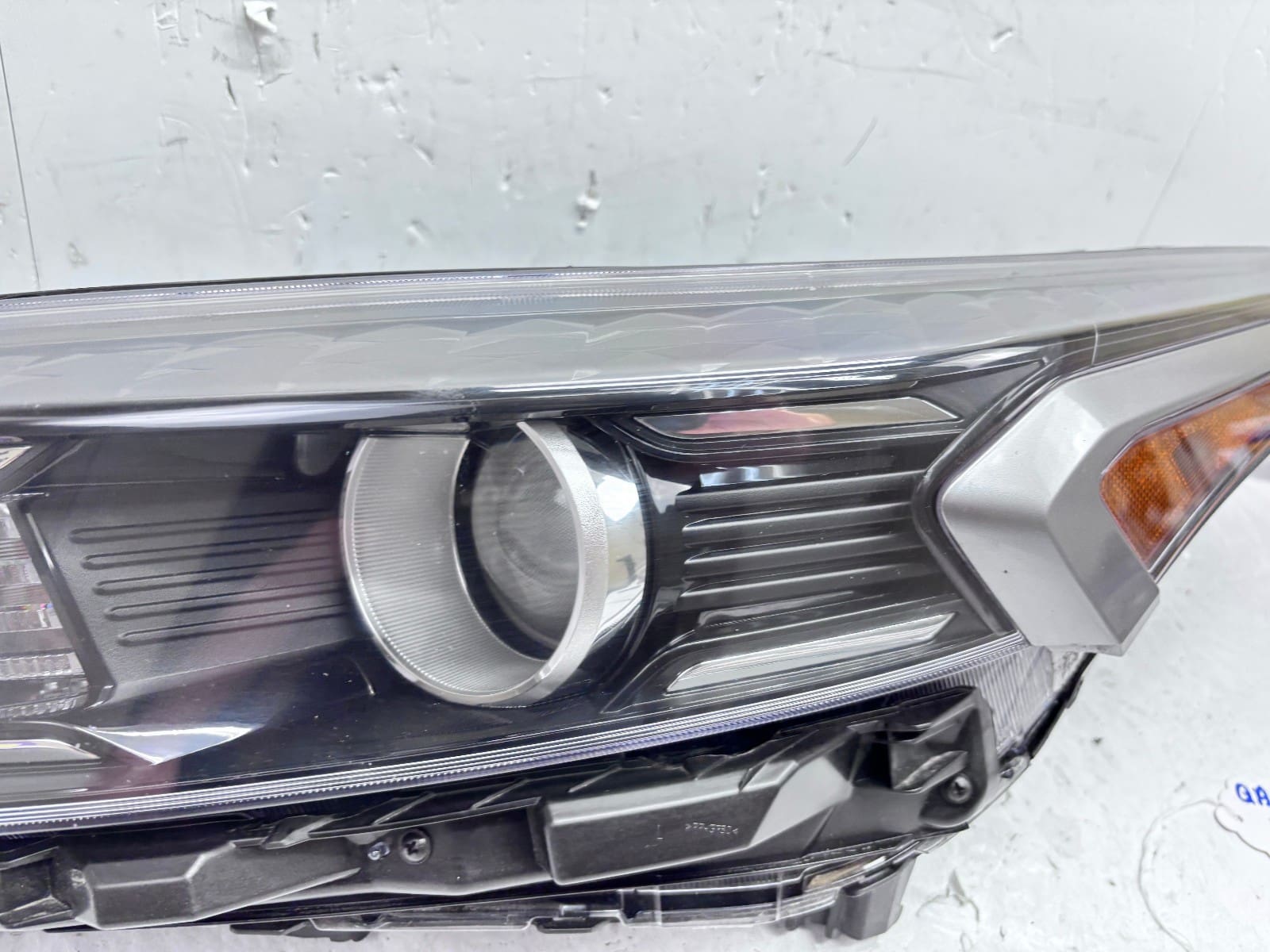 2022-2024 Kia Forte Halogen Front Left OEM Headlight 92101-M7500 - Image 9