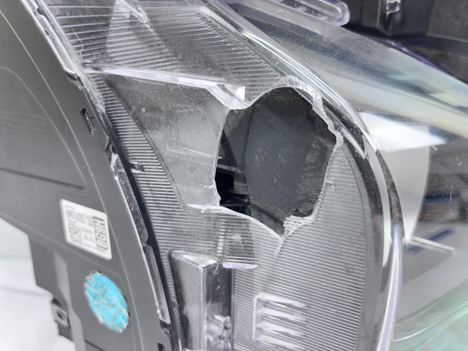 2024-2025 Chevy Trax LED DMG Front Right OEM Headlight 42857153 - Image 4