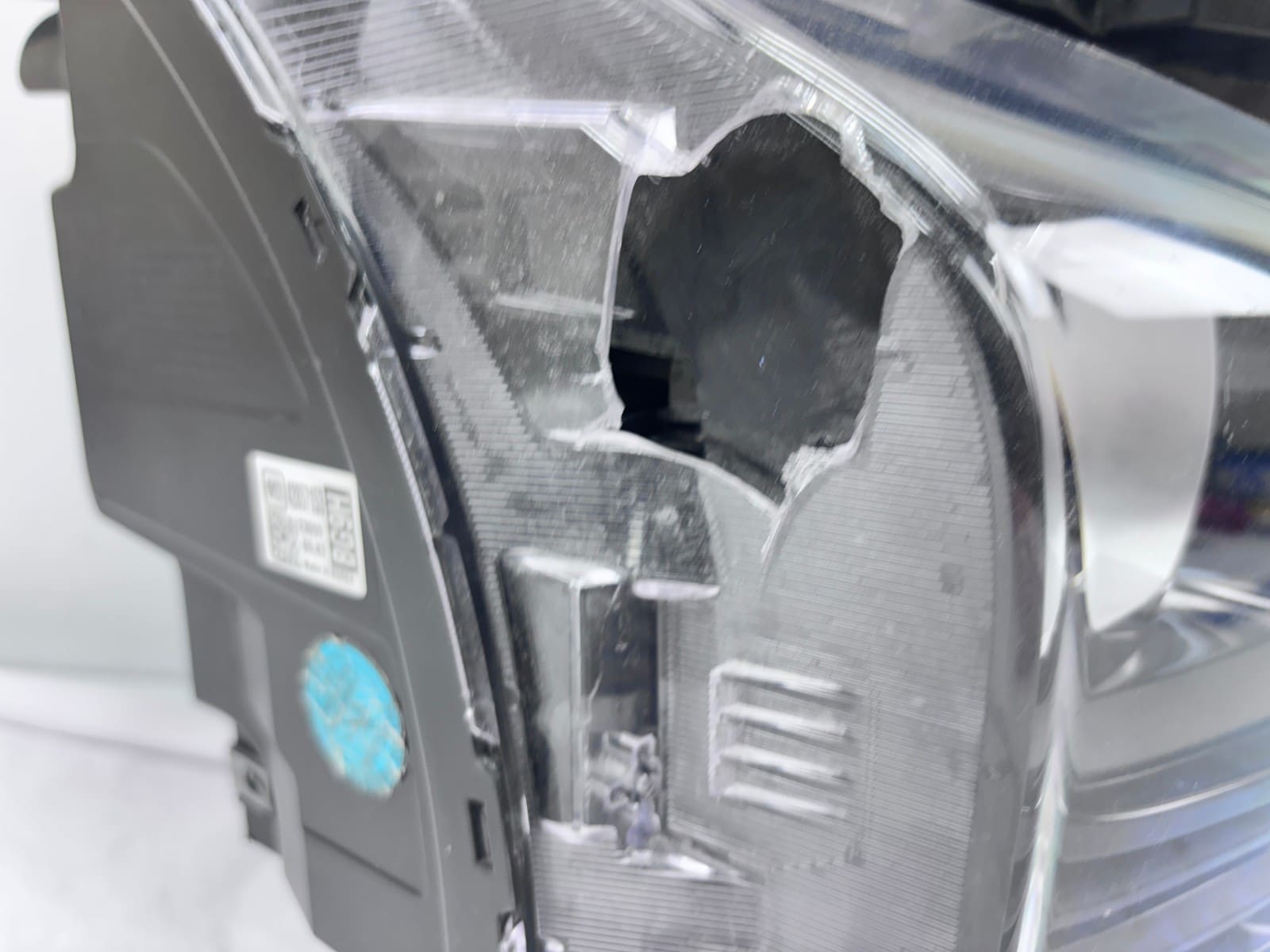 2024-2025 Chevy Trax LED DMG Front Right OEM Headlight 42857153 - Image 6