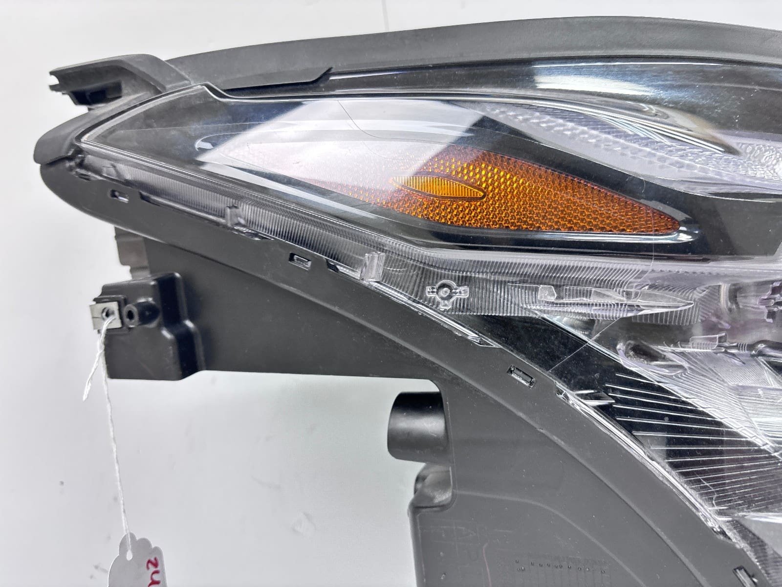 2024-2025 Chevy Trax LED DMG Front Right OEM Headlight 42857153 - Image 10