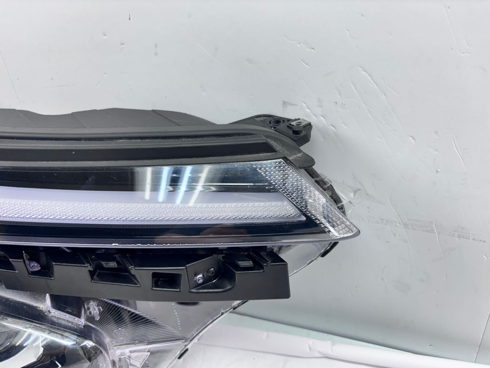 2024-2025 Chevy Trax LED DMG Front Right OEM Headlight 42857153 - Image 14