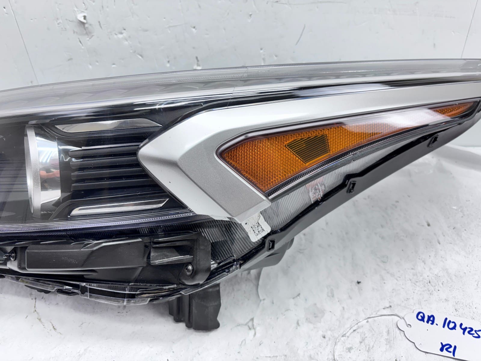 2022-2024 Kia Forte Halogen Front Left OEM Headlight 92101-M7500 - Image 11
