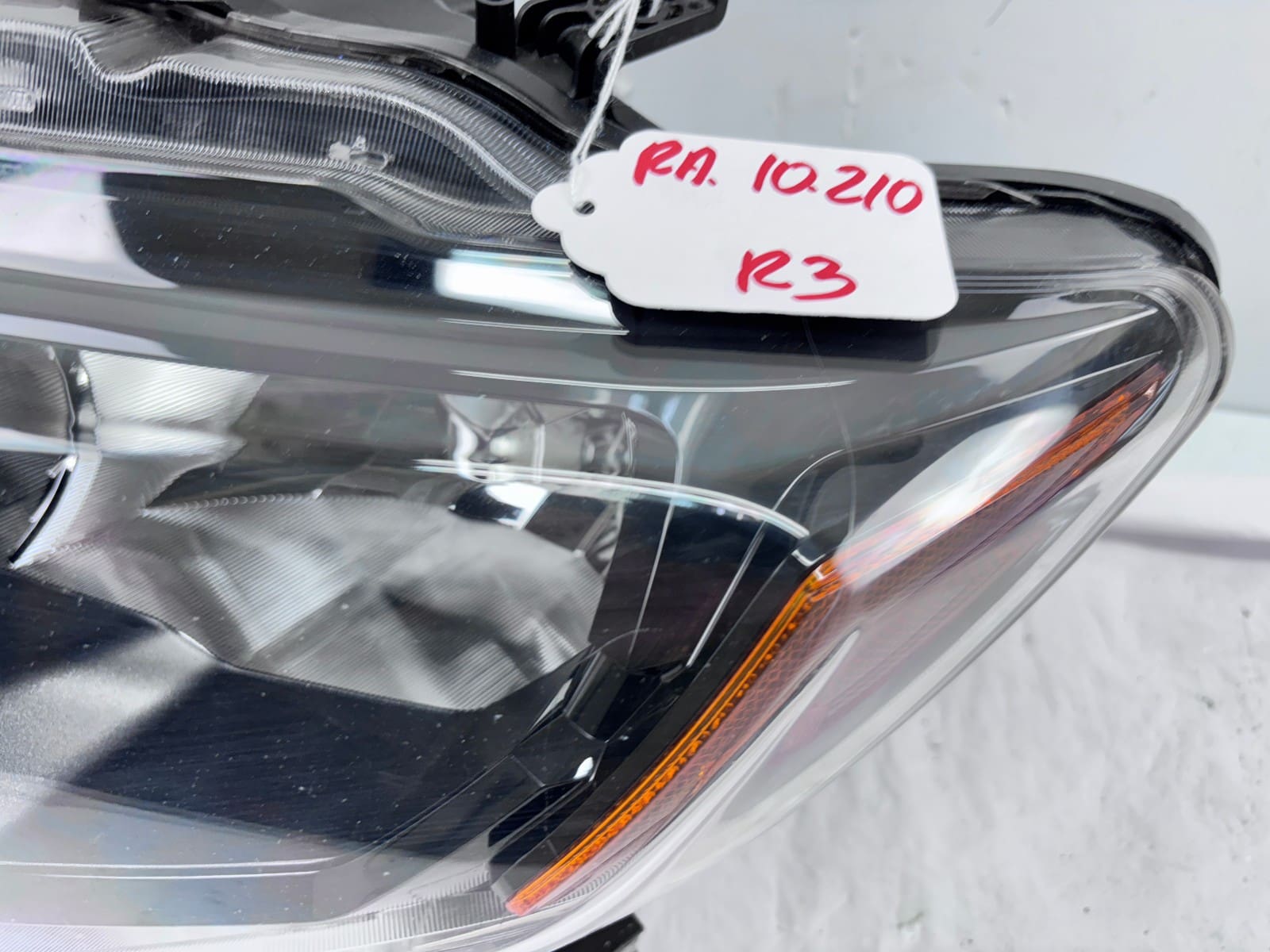Used 2017-2020 Nissan Rogue Front Left OEM Halogen Headlight - Image 7