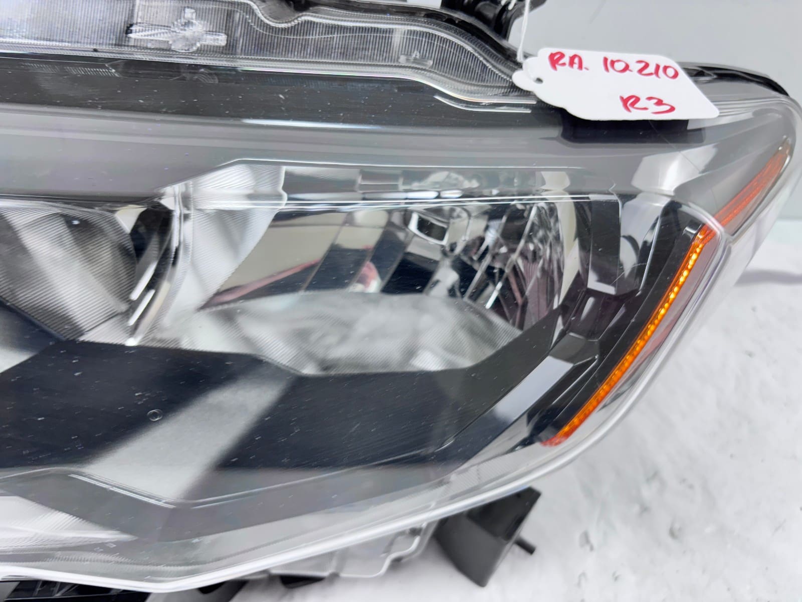 Used 2017-2020 Nissan Rogue Front Left OEM Halogen Headlight - Image 8