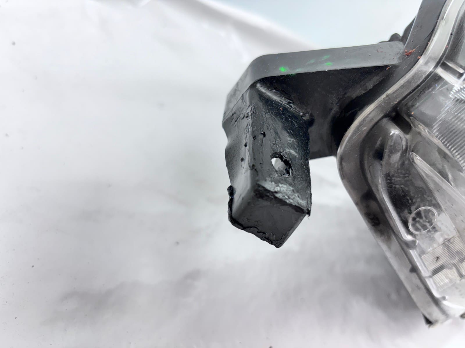 Used 2017-2020 Nissan Rogue Front Left OEM Halogen Headlight - Image 17