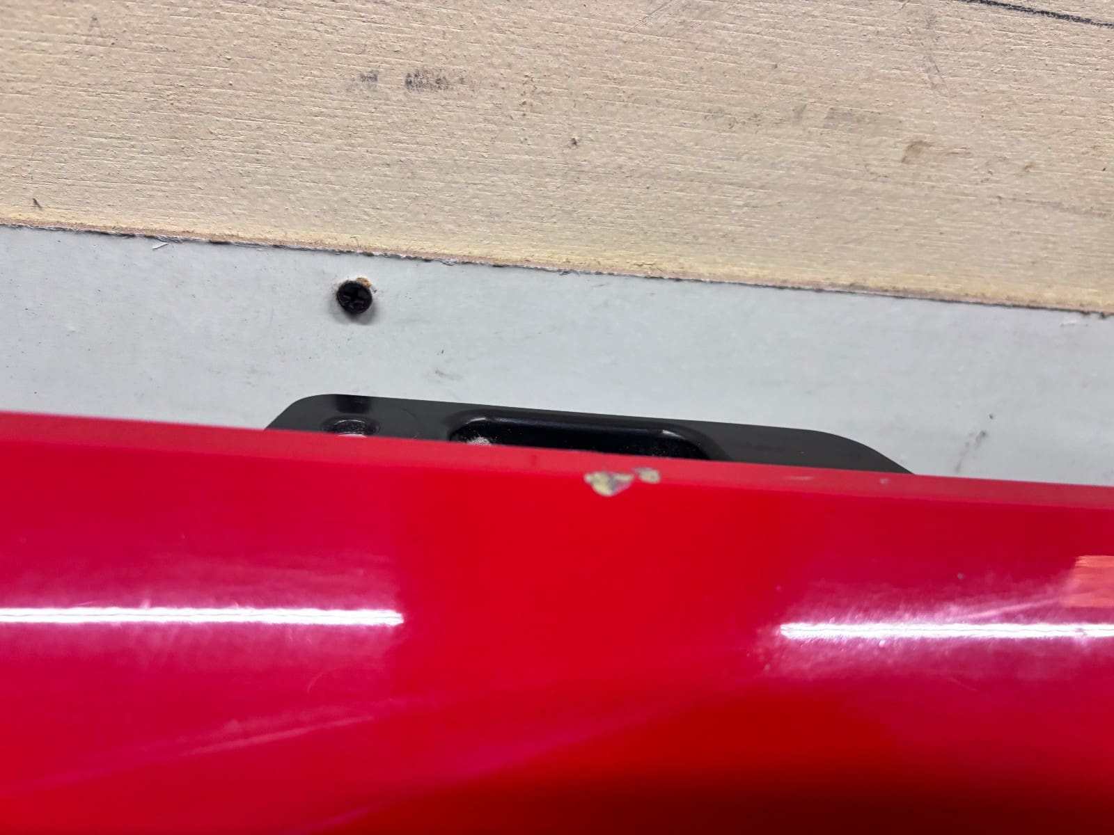 2016-2018 Chevy Silverado 1500 Z71 Red Front OEM Grille 23485656 - Image 15