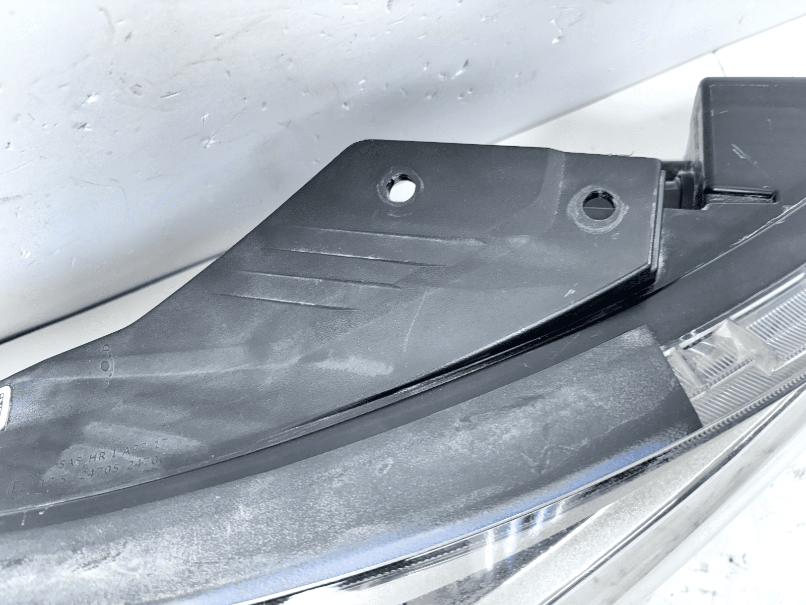 2018-20 Hyundai Elantra GT Halogen Front Right OEM Headlight 92102-g3040 - Image 12