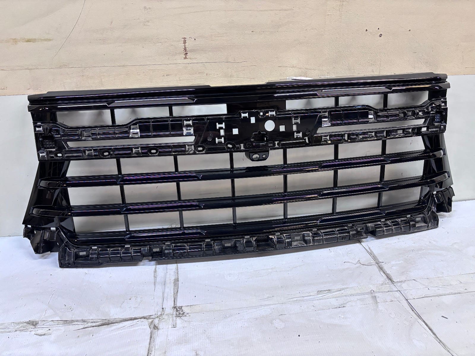 2024-25 Chevy Silverado 2500 3500 Black Front OEM Grille 86533007