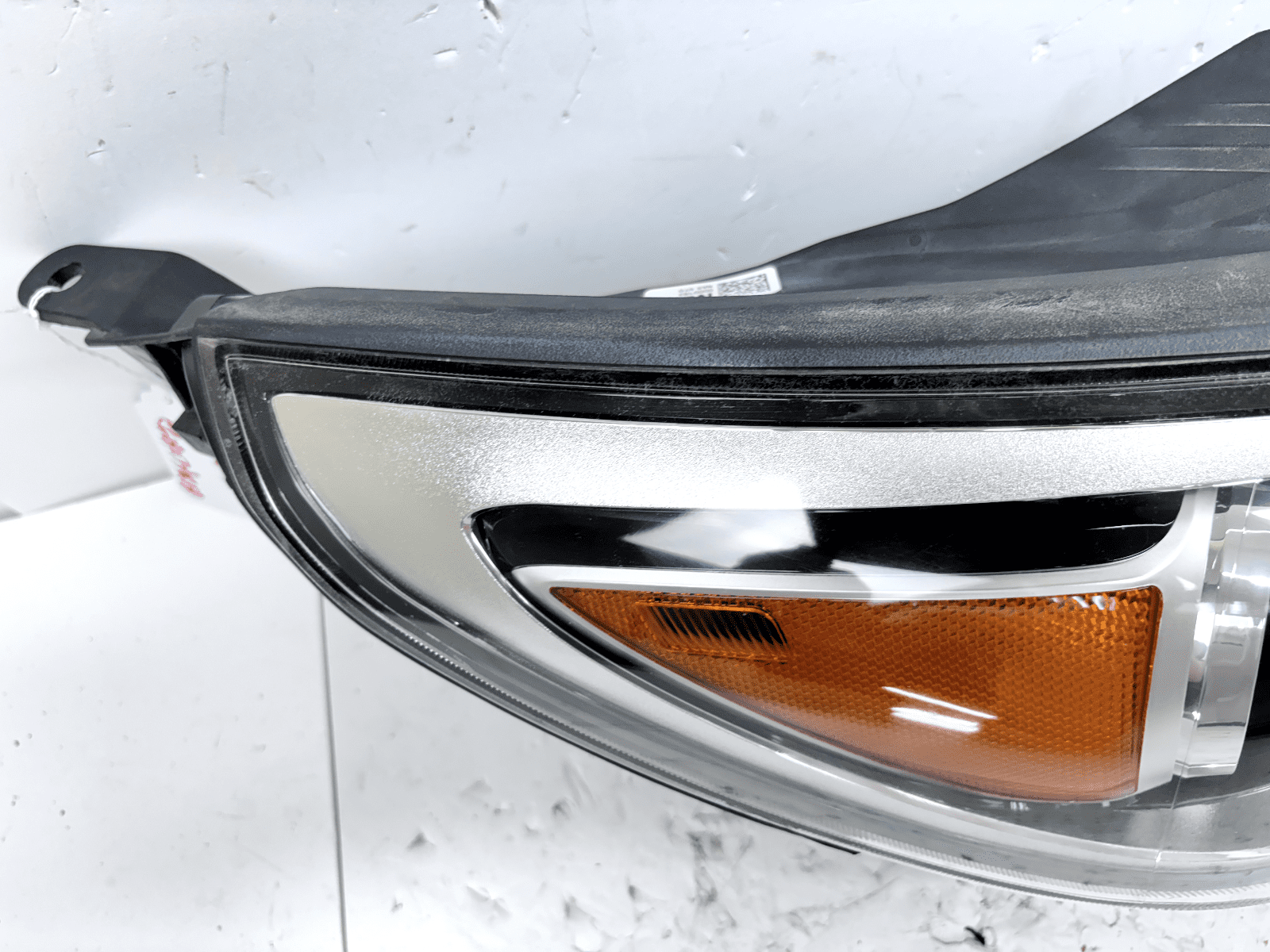 2018-20 Hyundai Elantra GT Halogen Front Right OEM Headlight 92102-g3040 - Image 17