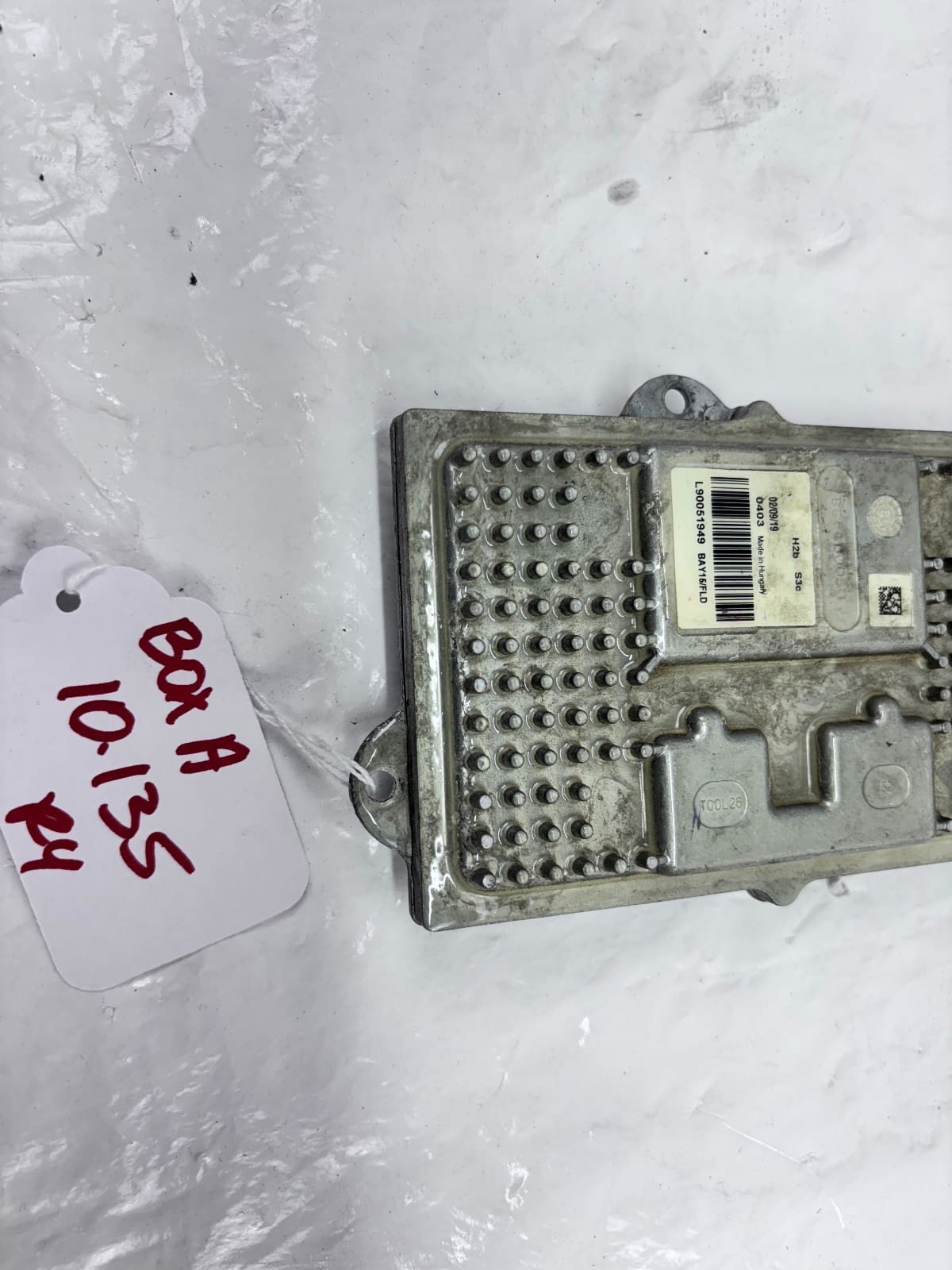 2015-19 Cadillac Escalade OEM Headlight LED Ballast Module L90032783 - Image 2
