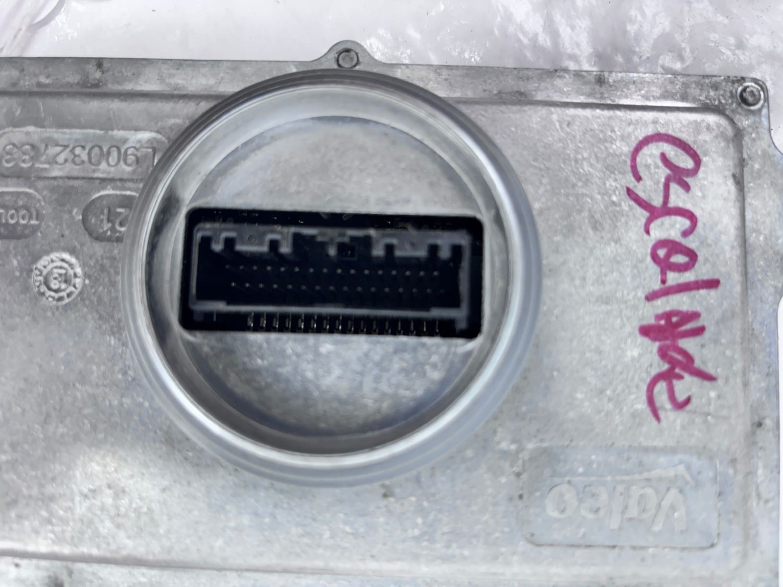 2015-19 Cadillac Escalade OEM Headlight LED Ballast Module L90032783 - Image 6