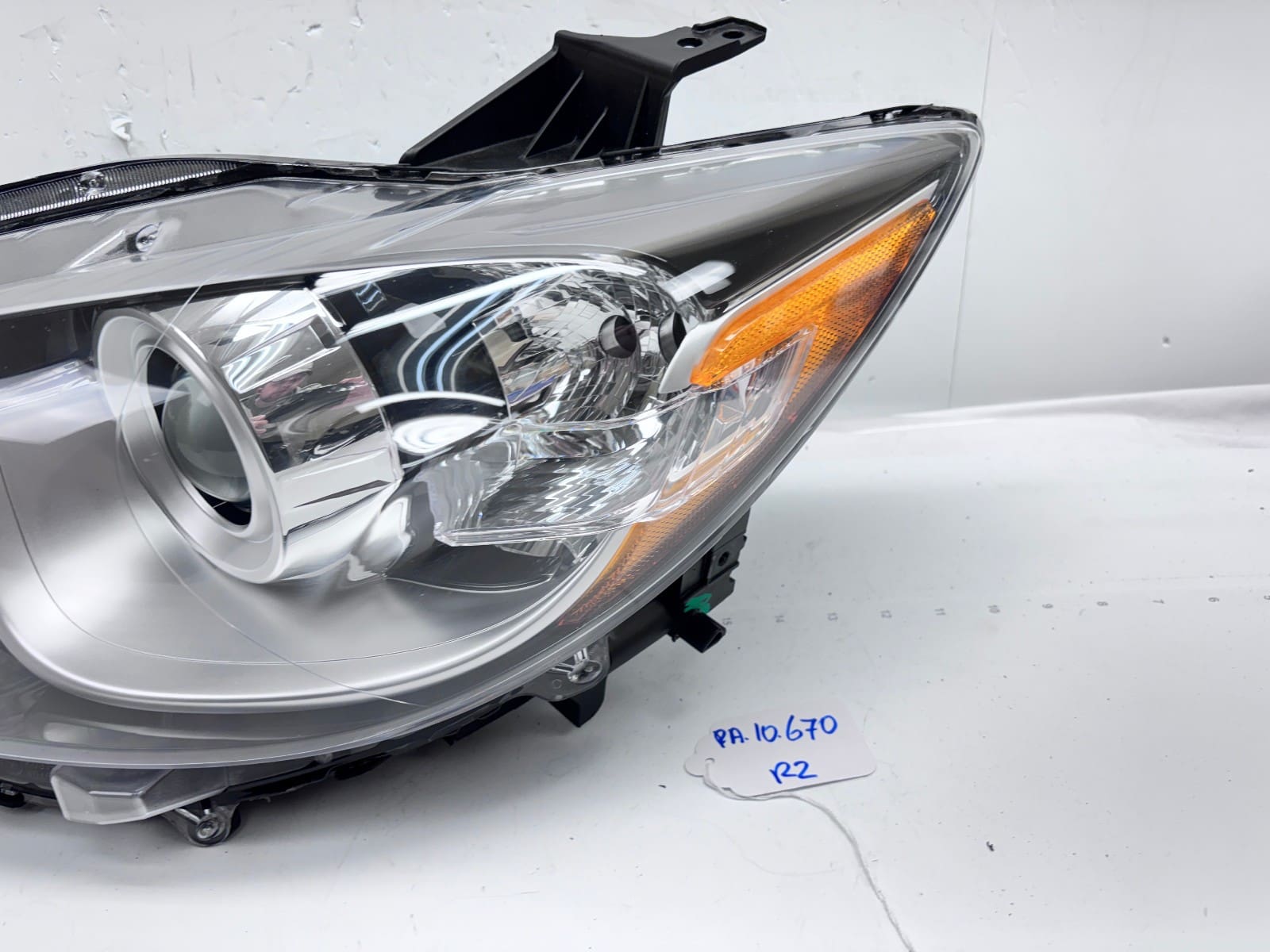 2013-2016 Mazda CX-5 Halogen Front Left OEM Headlight KJ0151040C - Image 6