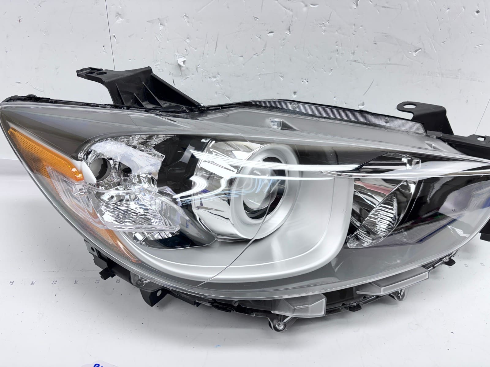 Mazda CX-5 2013-2016 Halogen Front Right Headlight KJ0151031C - Image 9