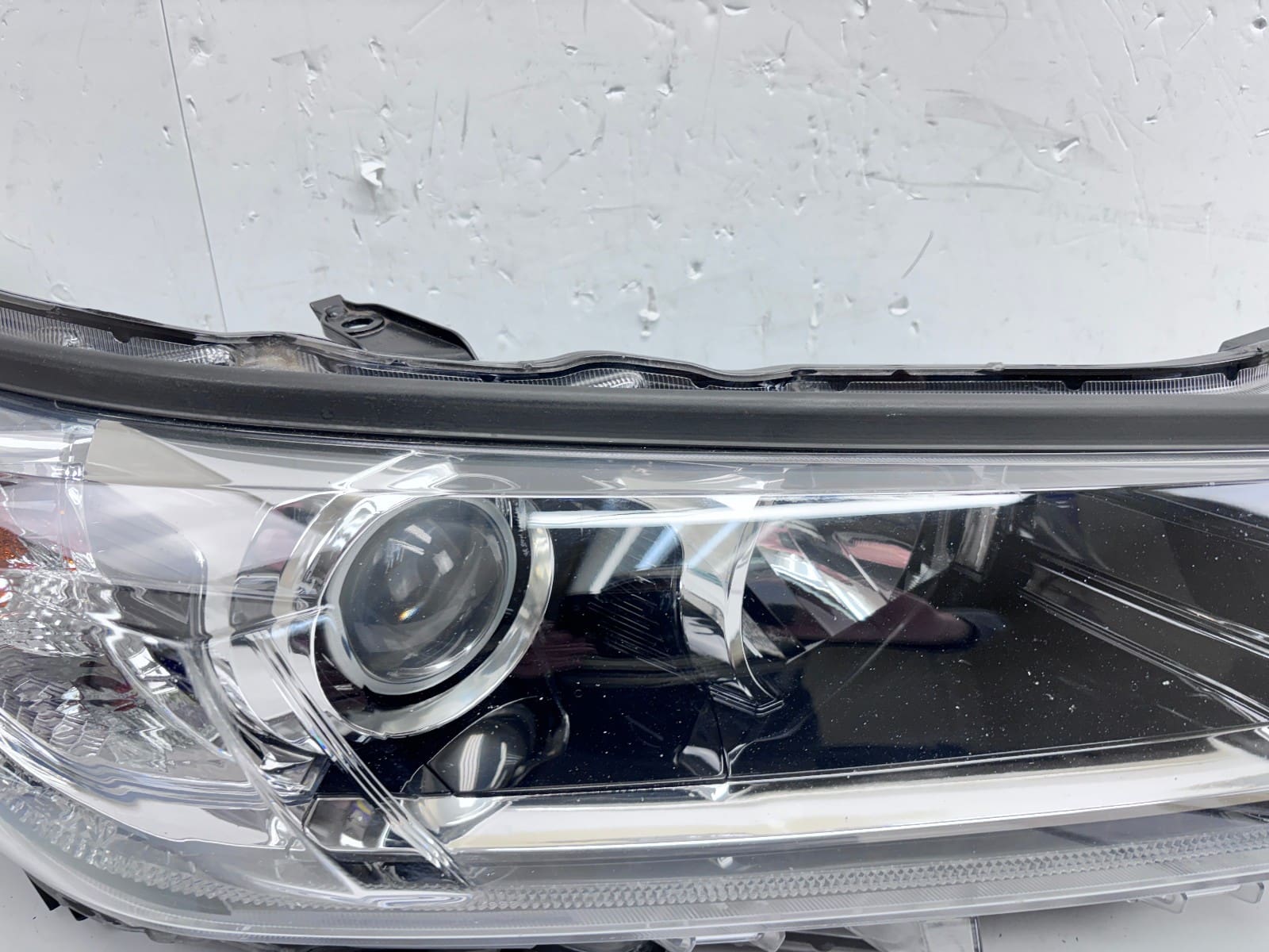 2017-2019 Toyota Highlander Halogen LED Front Right OEM Headlight - Image 6
