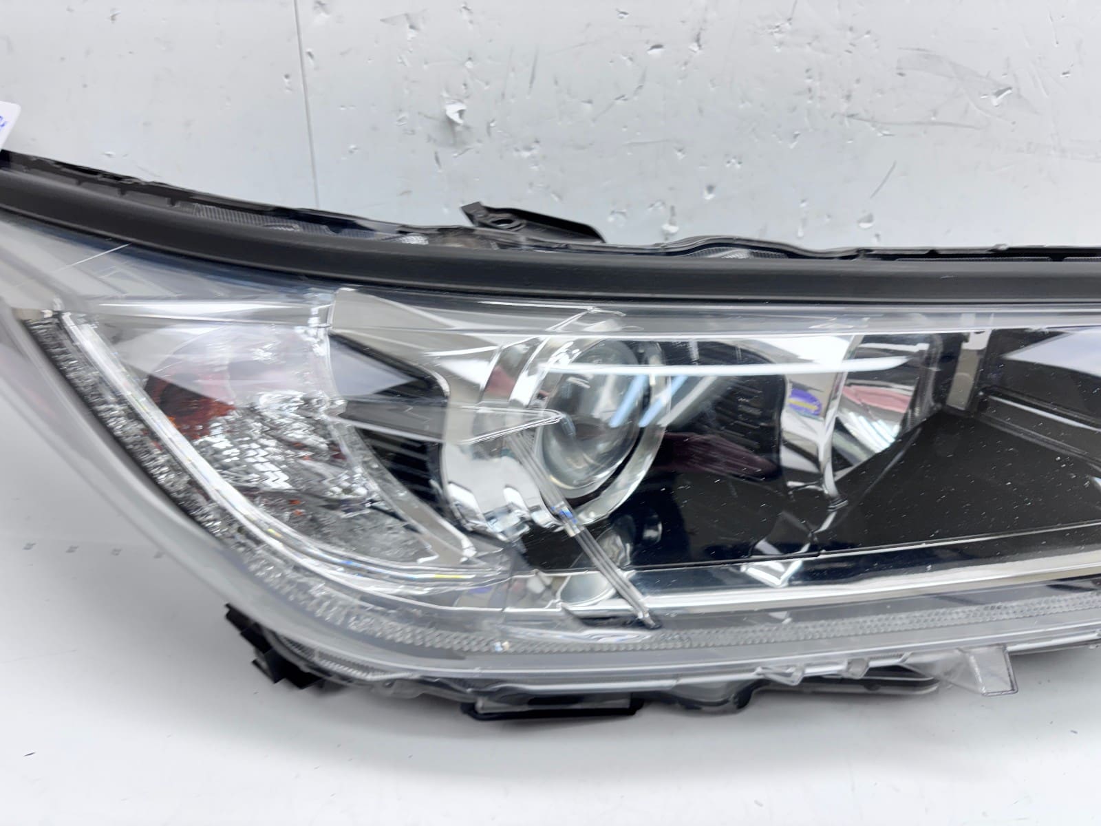 2017-2019 Toyota Highlander Halogen LED Front Right OEM Headlight - Image 7
