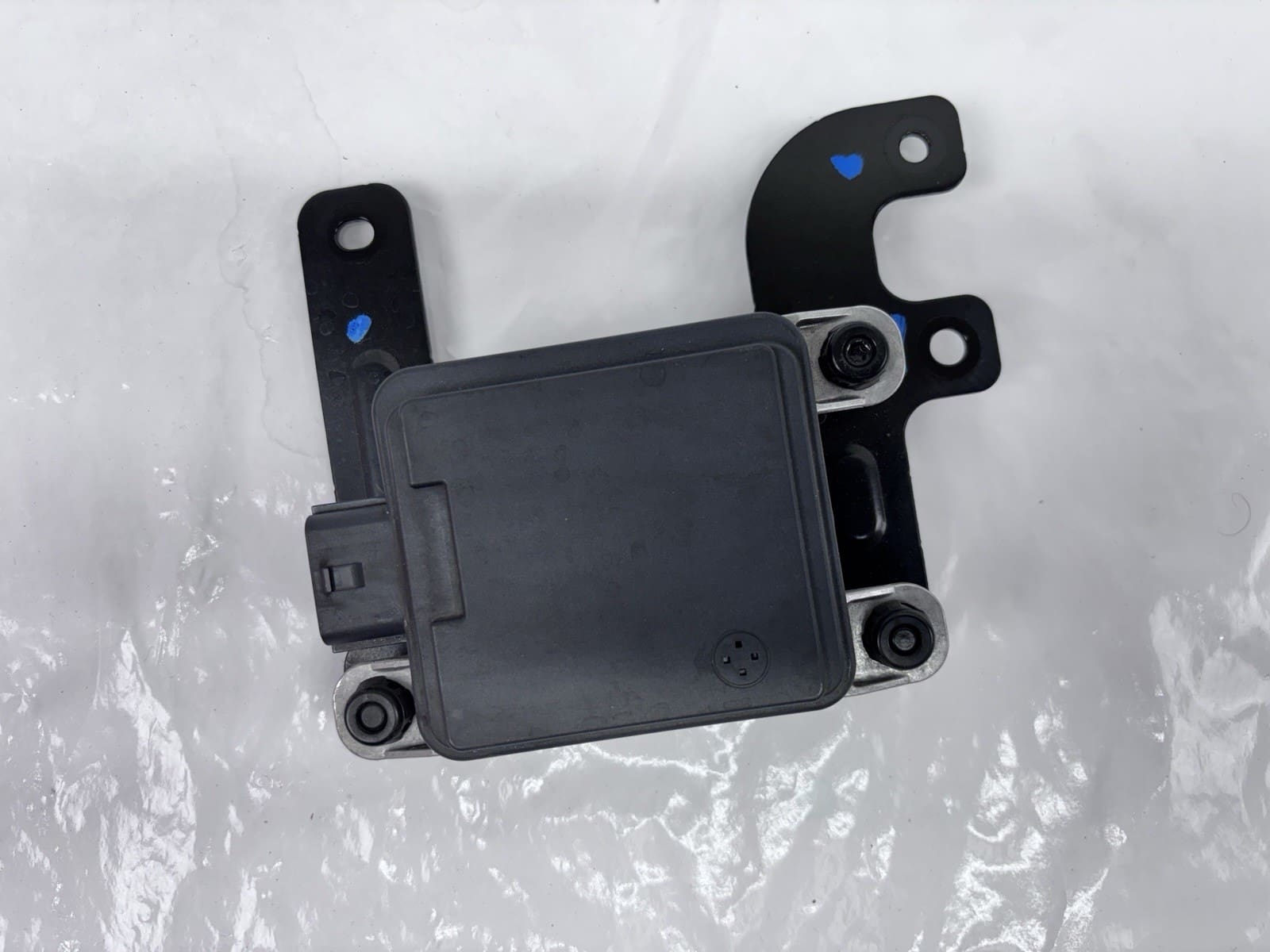 2021-23 Hyundai Santa Fe Cruise Control Distance Radar OEM 99110-s1500 - Image 2