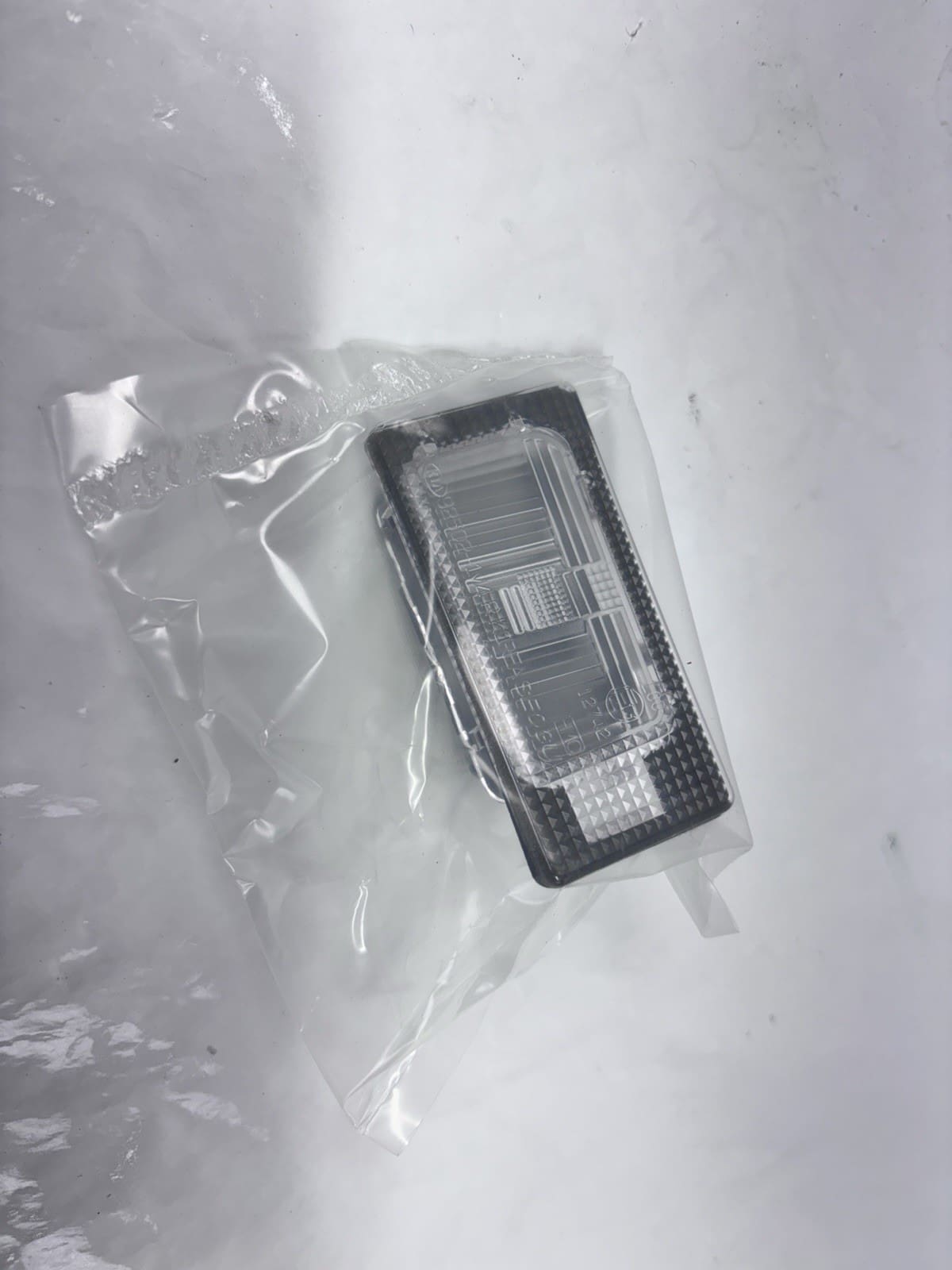 2011-22 Hyundai Accent Elantra Rear Right OEM License Plate 925021m400 - Image 2