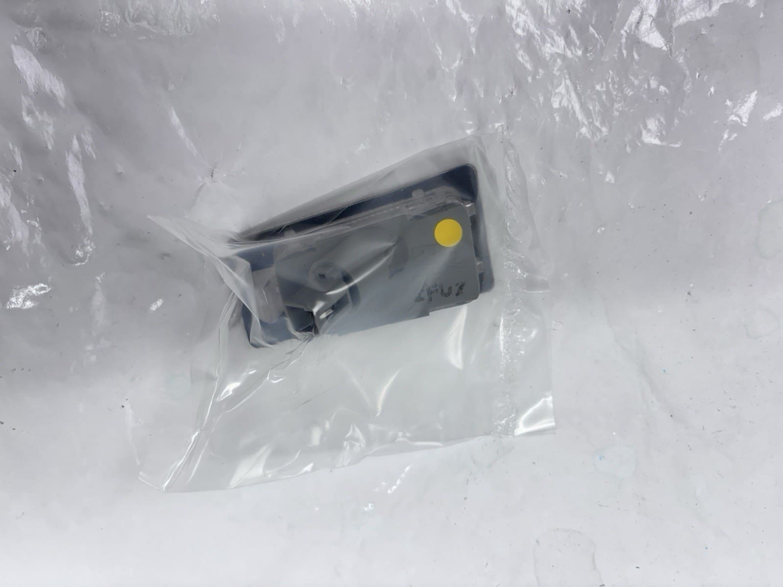 2011-22 Hyundai Accent Elantra Rear Right OEM License Plate 925021m400 - Image 6