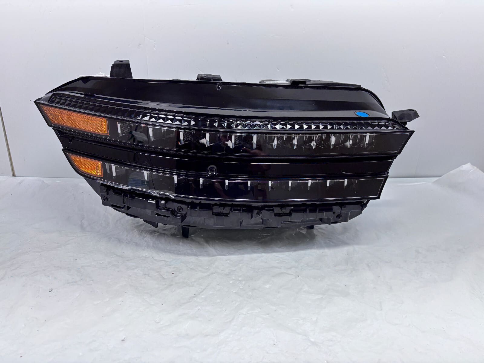 2023-24 HYUNDAI GENESIS G90 FULL LED FRONT RIGHT OEM HEADLIGHT 92102-T4000