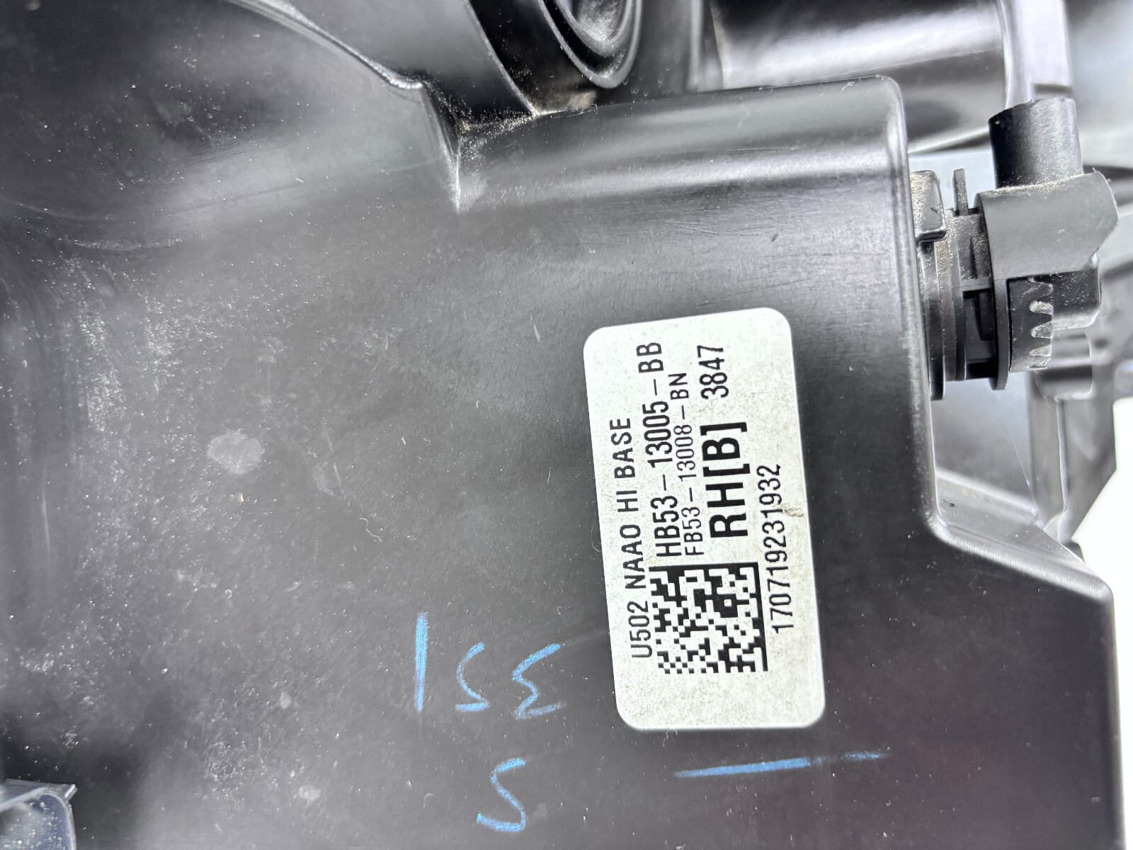 2016-19 Ford Explorer LED Front Right OEM Headlight HB5313005BB Used - Image 18