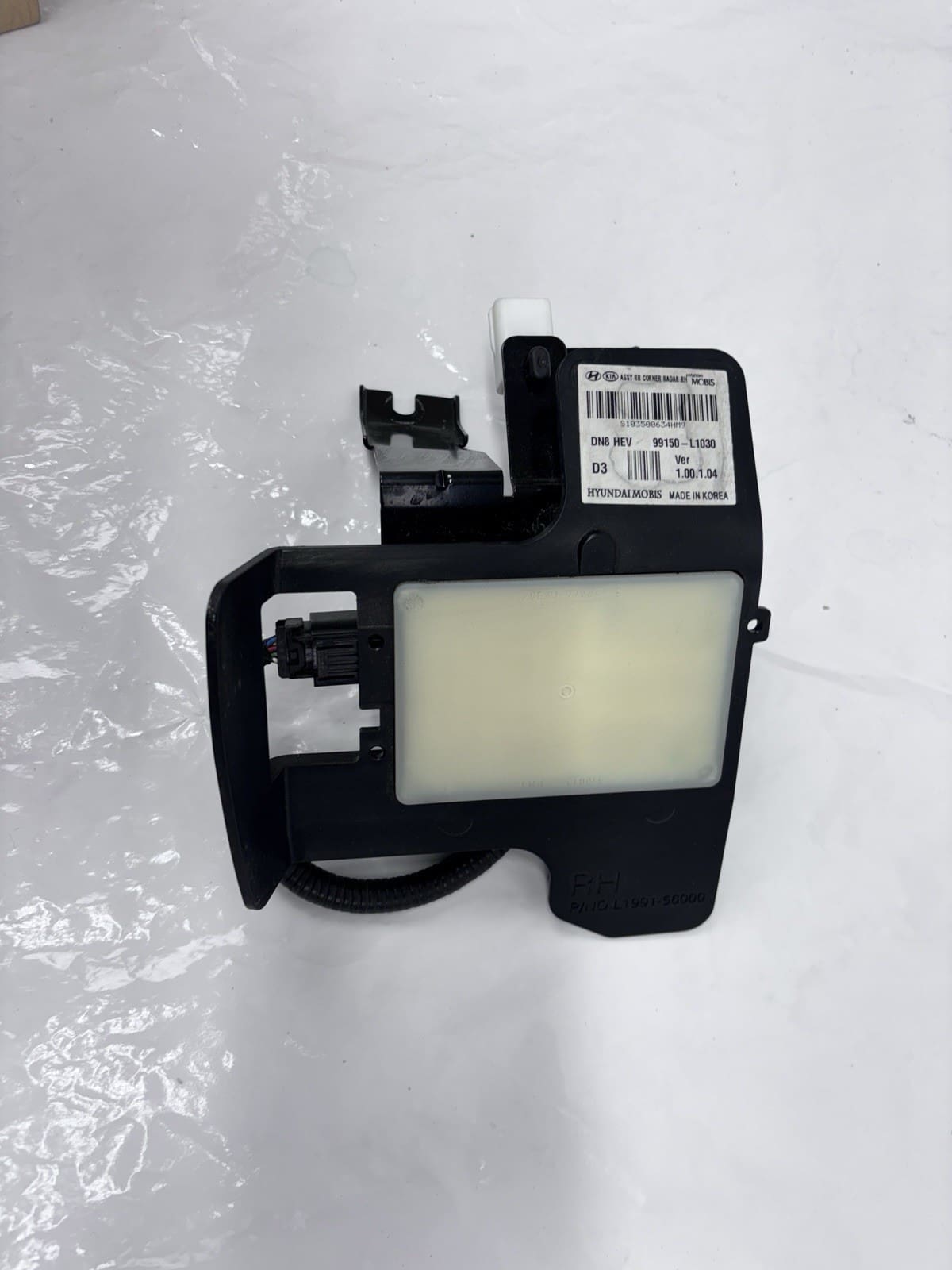 2020-22 Hyundai Sonata Rear Right OEM Blind Spot Radar Sensor 99150l1030 - Image 2