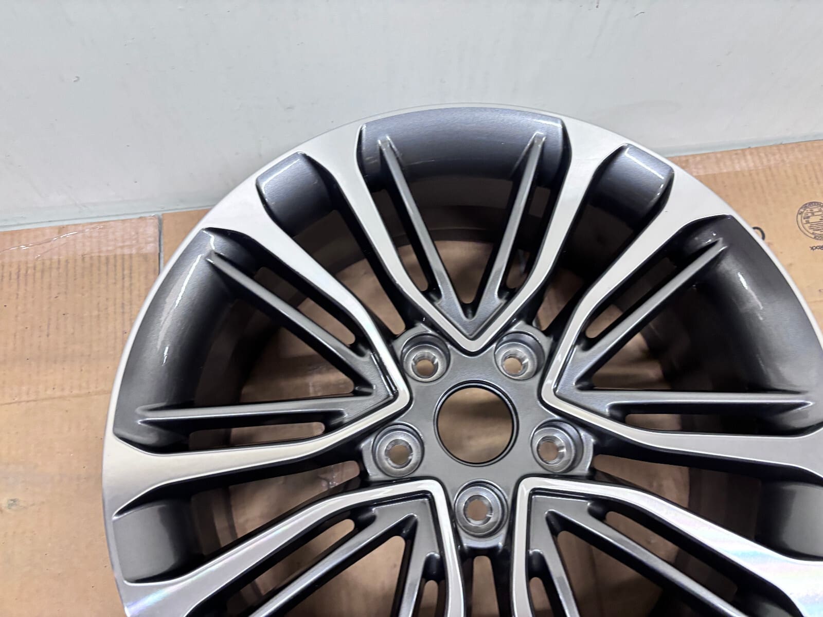 2015-2017 Hyundai Veloster 18x7.5 Inch Wheel 529102-v650 - Image 5