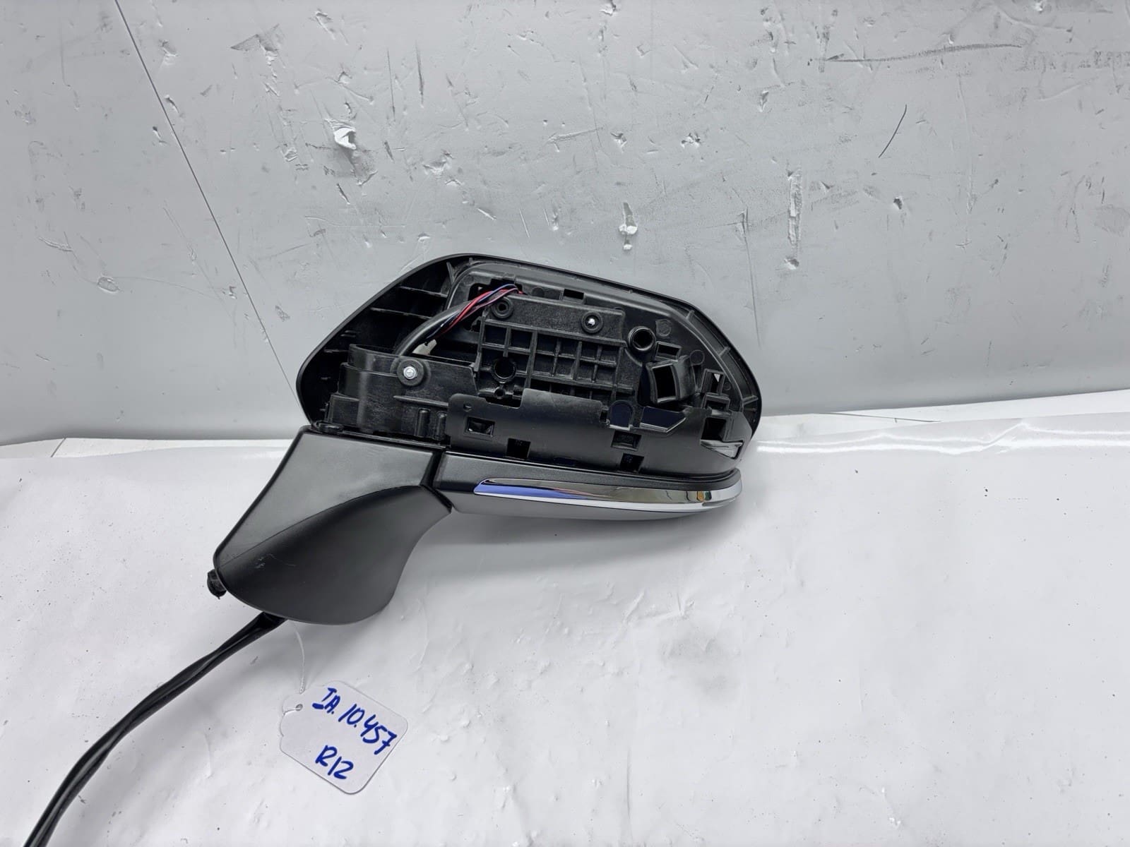 2019-2022 Toyota Avalon Front Left Mirror Blind Spot Turn Signal