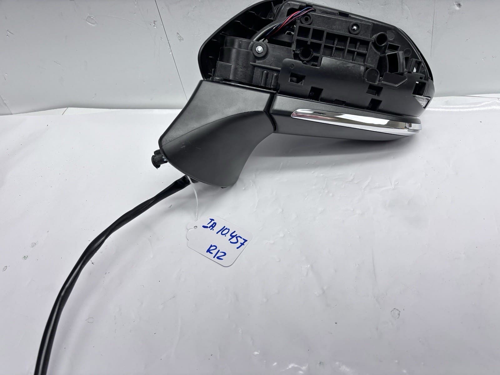 2019-2022 Toyota Avalon Front Left Mirror Blind Spot Turn Signal - Image 2