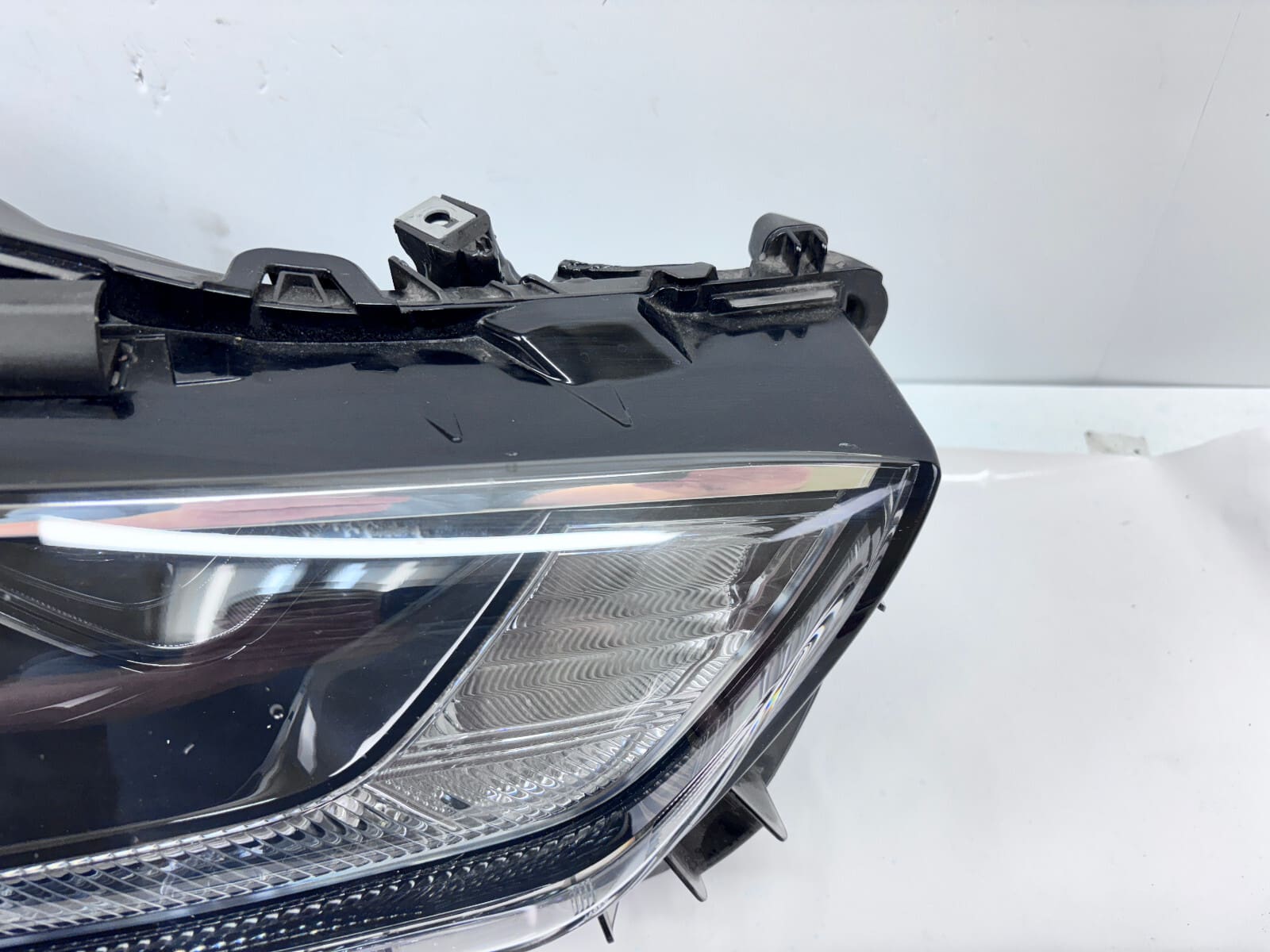 2020-23 Toyota Highlander LED Front Right OEM Headlight 10000-8A0HD - Image 4