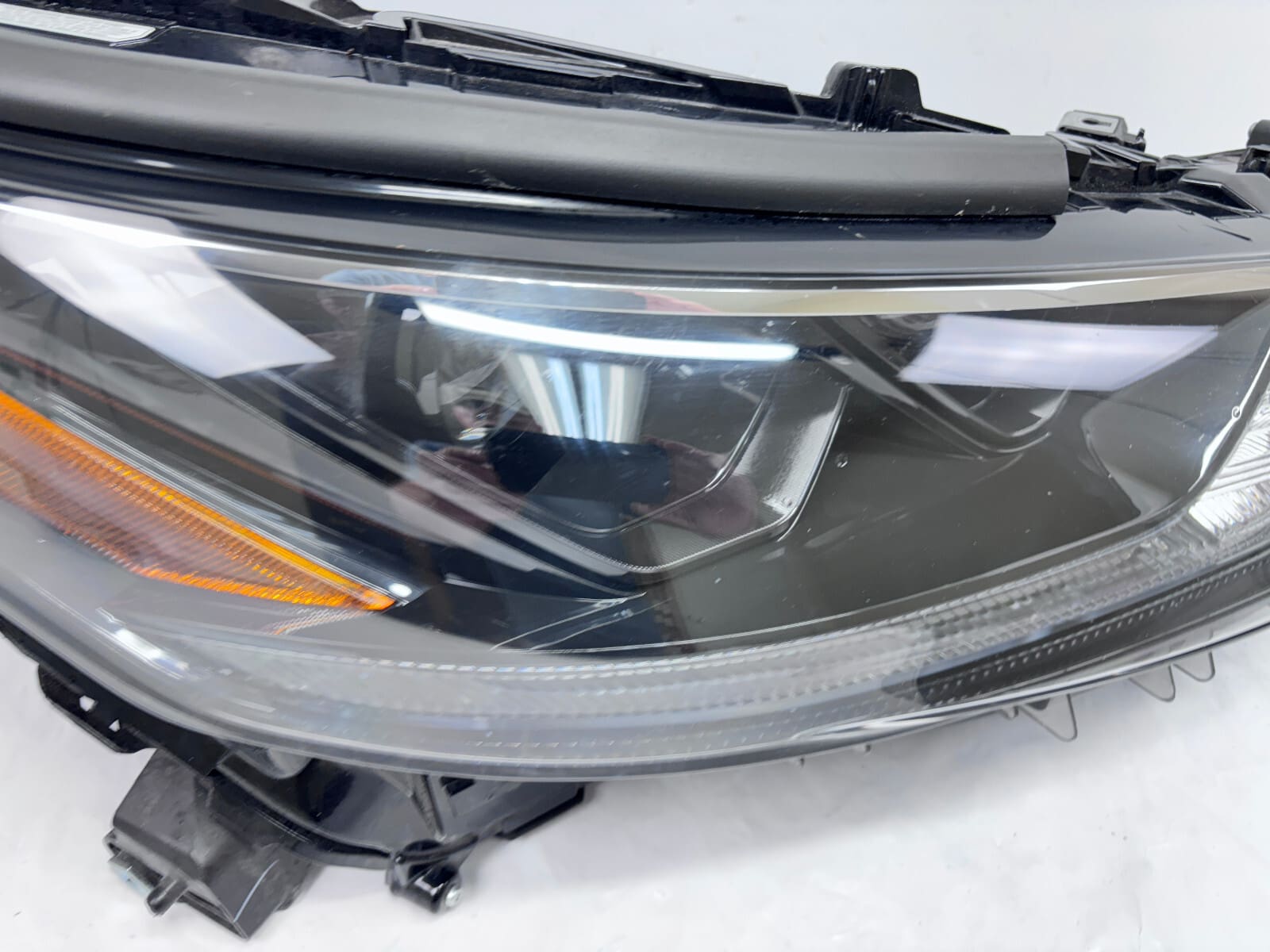 2020-23 Toyota Highlander LED Front Right OEM Headlight 10000-8A0HD - Image 9